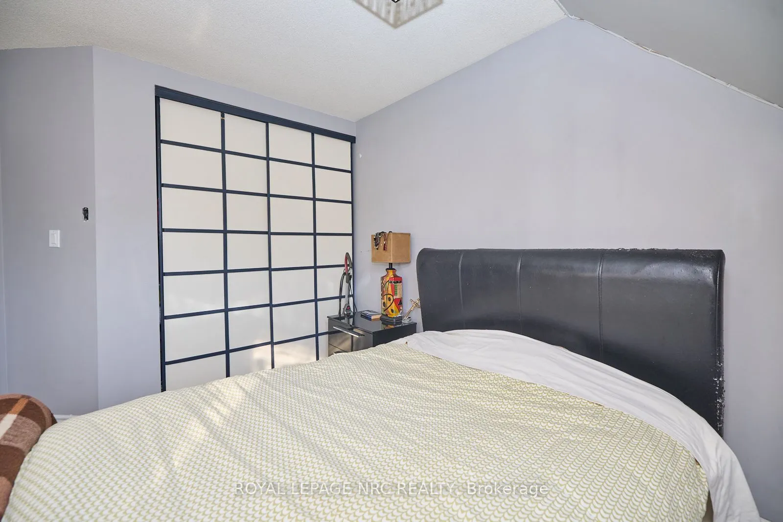 4872 Valley Way, #302