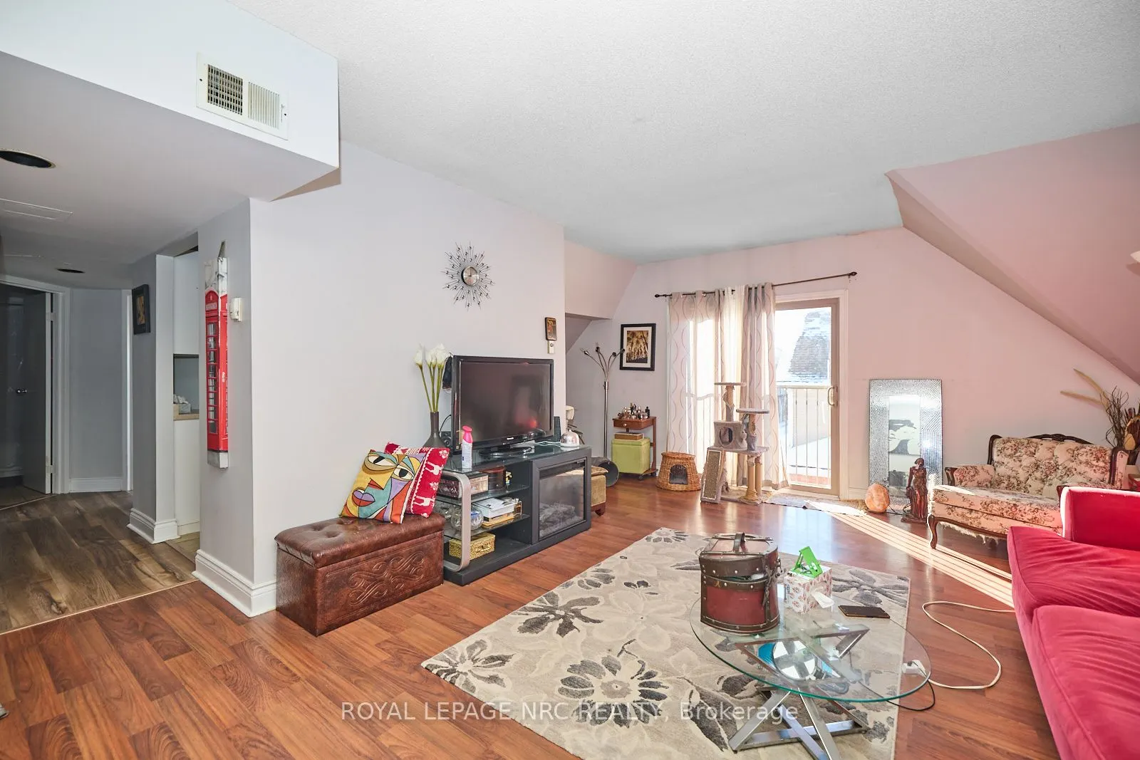 4872 Valley Way, #302