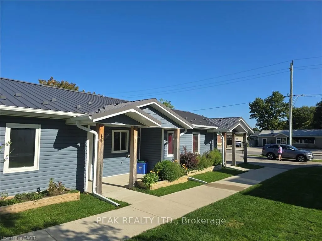 46 Elora Estates S