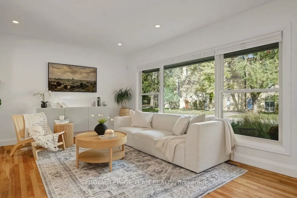 884 ADMIRAL Avenue