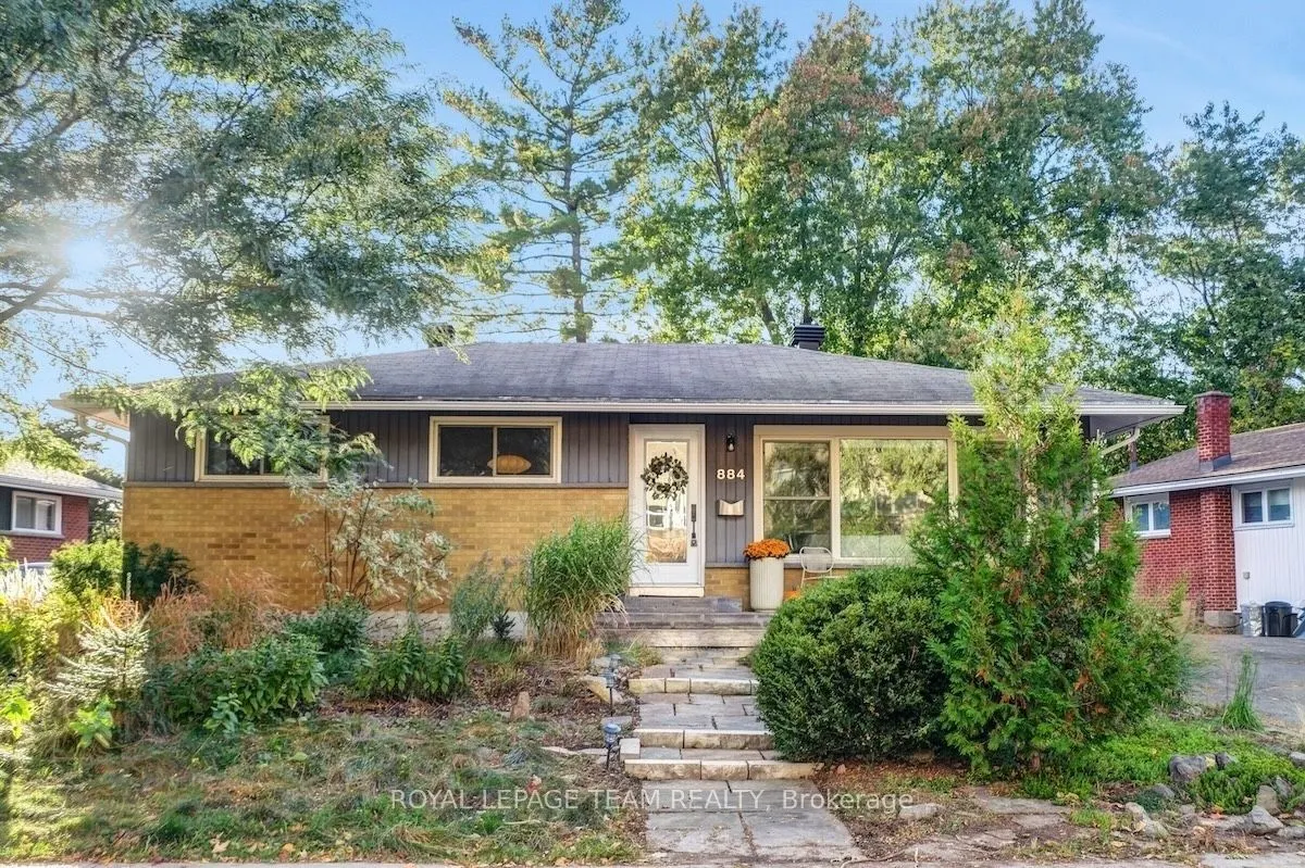 884 ADMIRAL Avenue