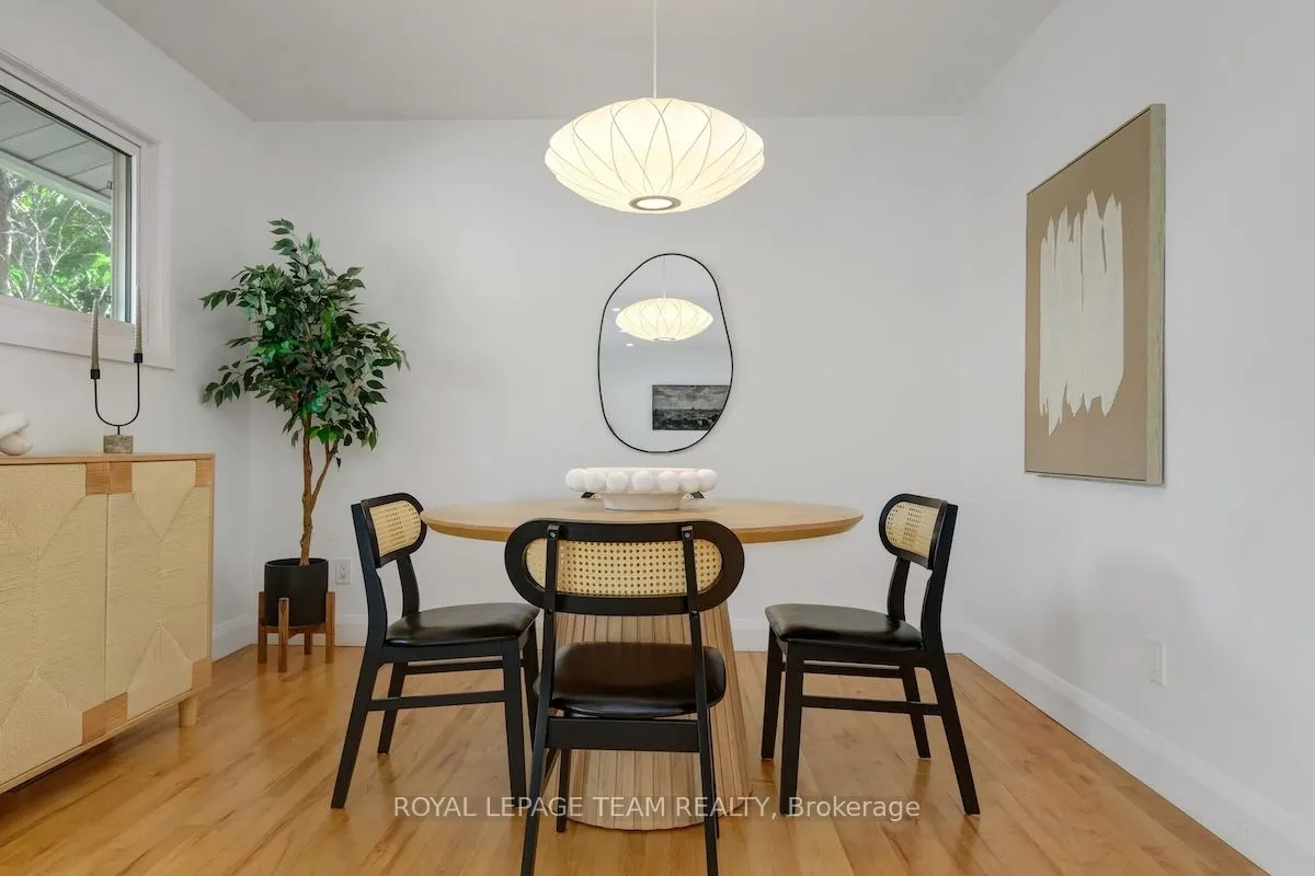 884 ADMIRAL Avenue