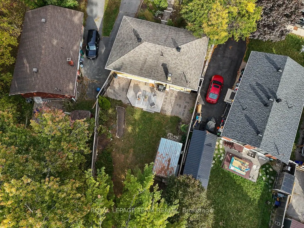 884 ADMIRAL Avenue