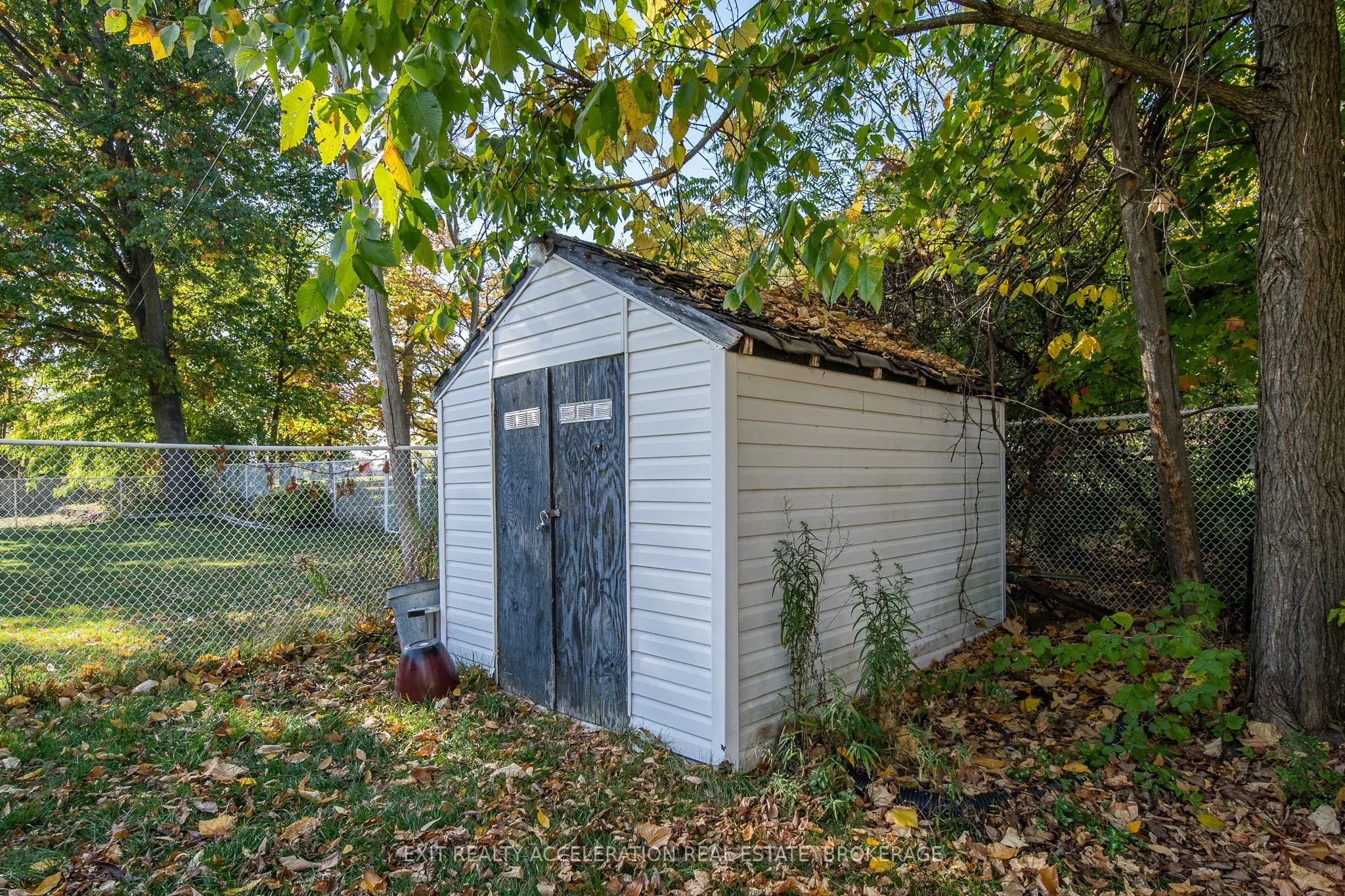 17 Sunset Crescent