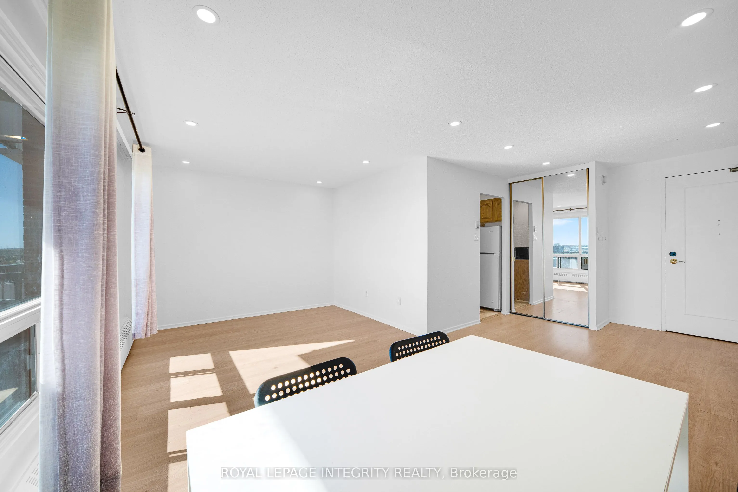 20 Chesterton Drive, #1010