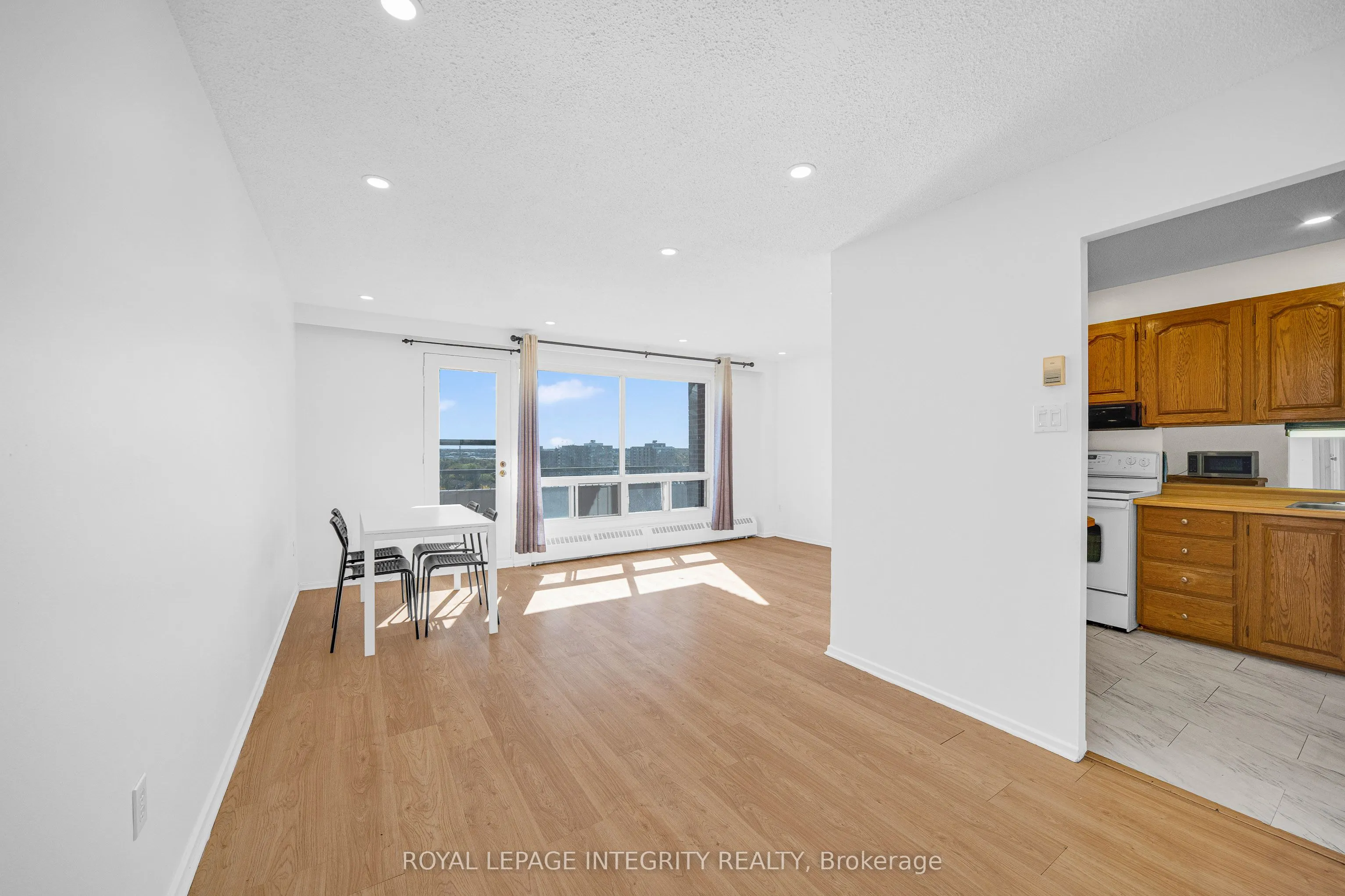 20 Chesterton Drive, #1010