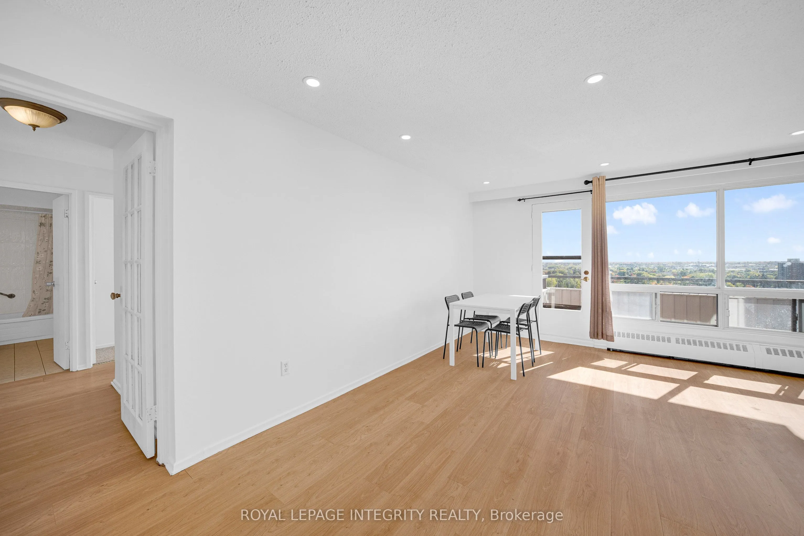 20 Chesterton Drive, #1010