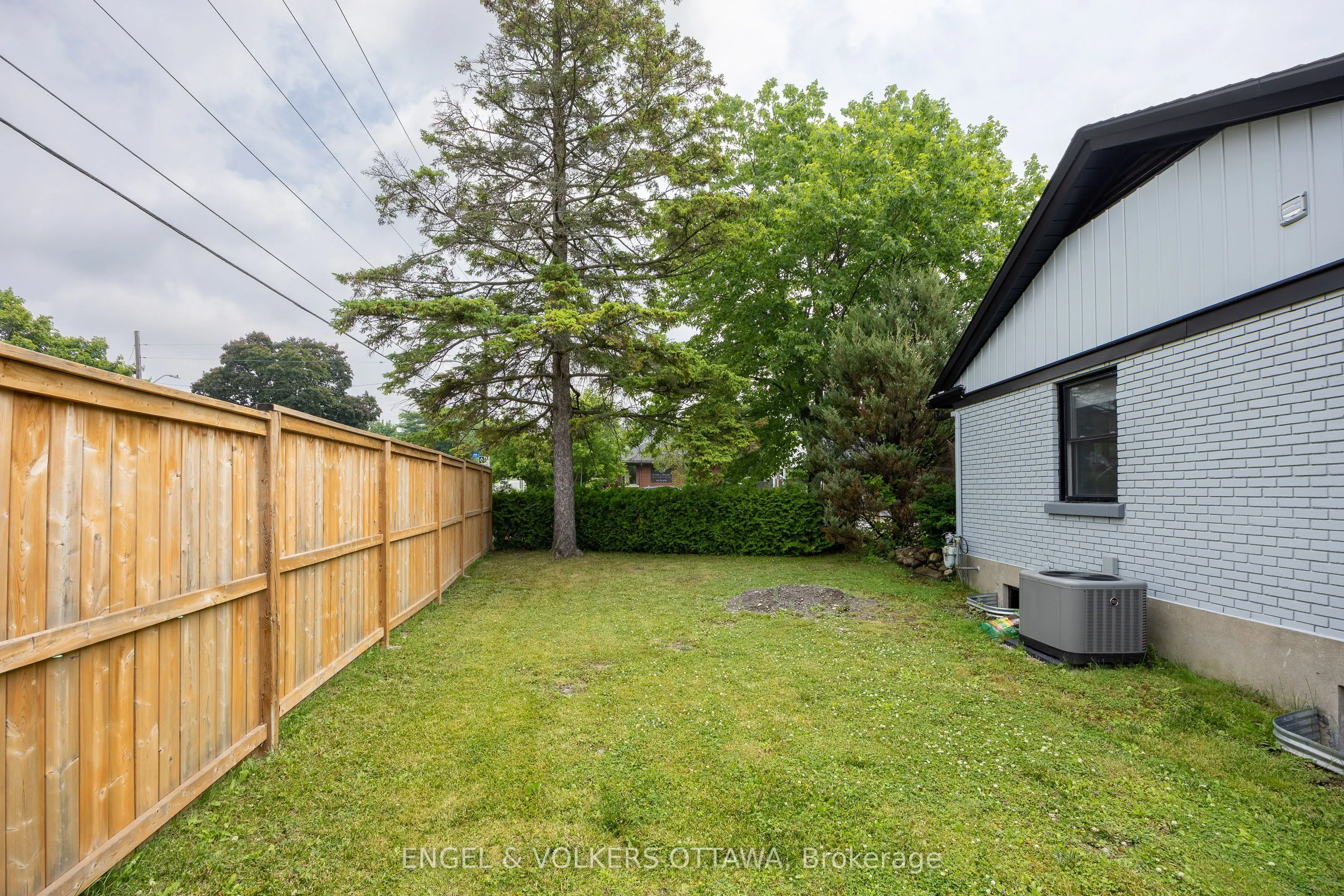 2204 Utah Street