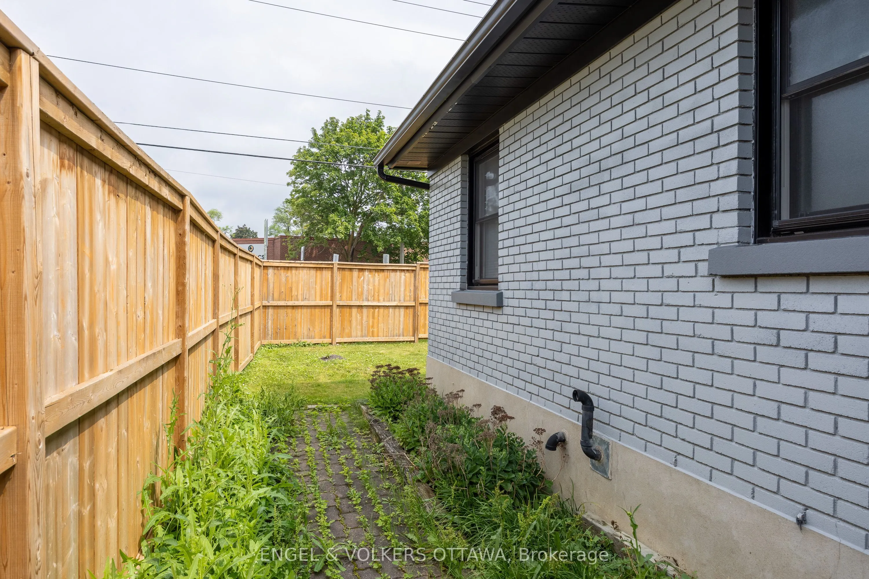 2204 Utah Street