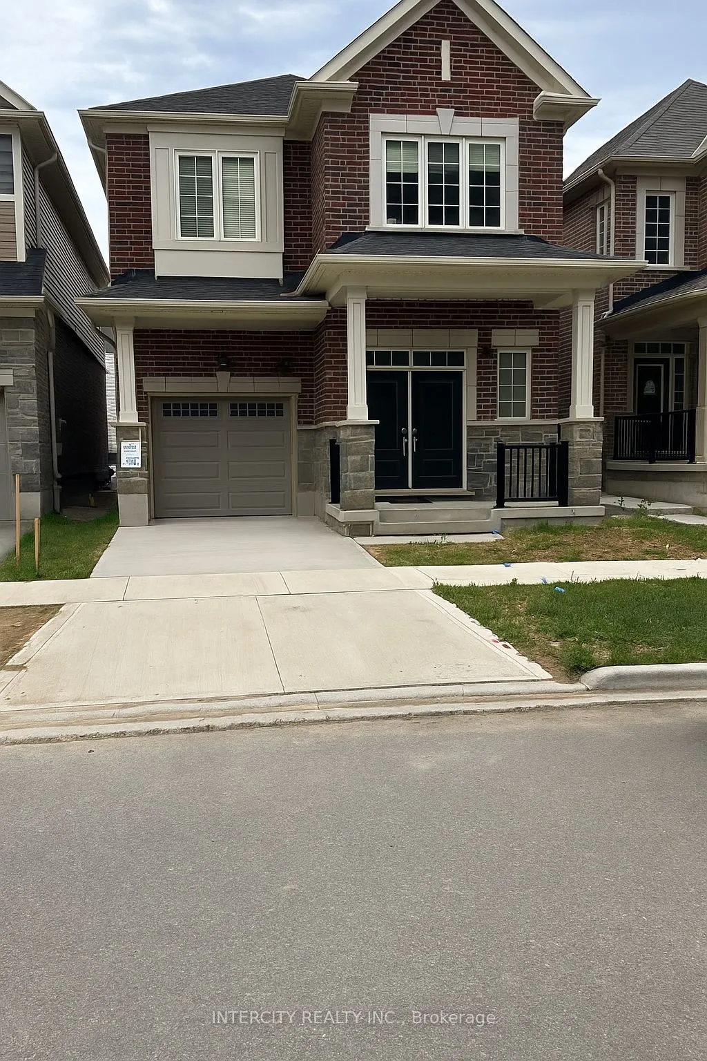 181 Forestwalk Street