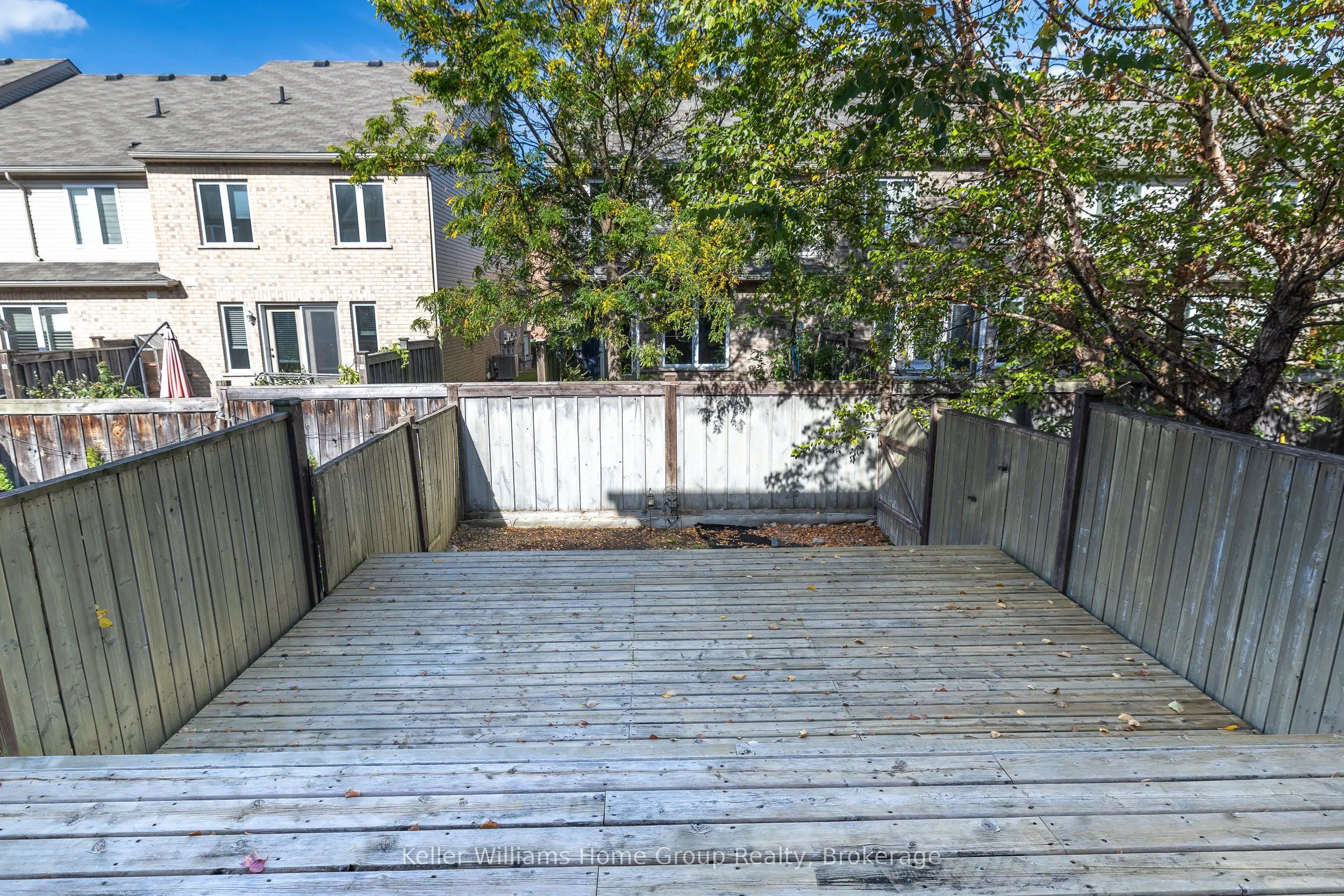 35 AMSTERDAM CRES