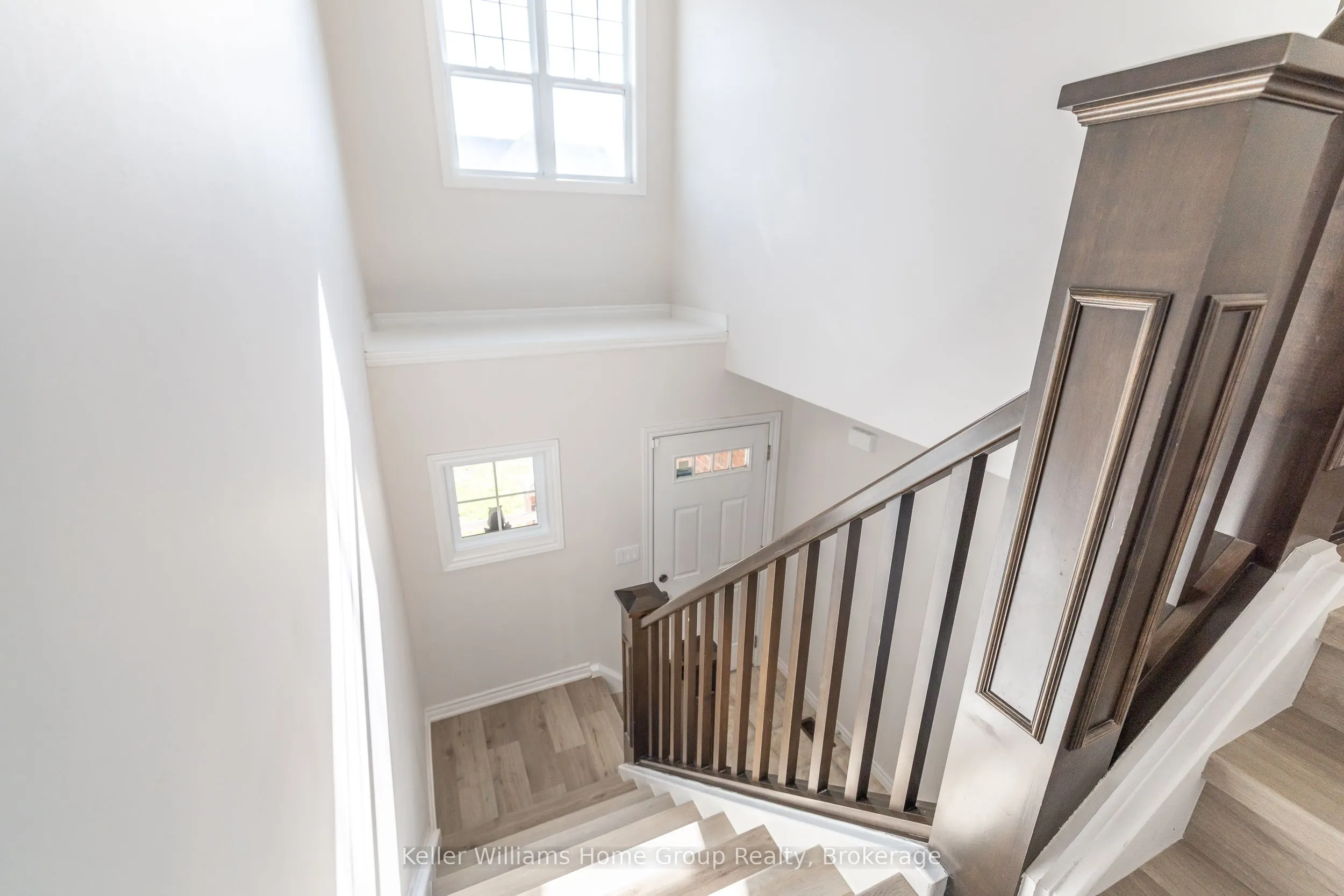 35 AMSTERDAM CRES