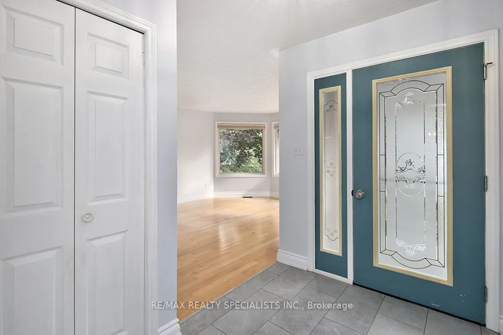 56 Middle Avenue
