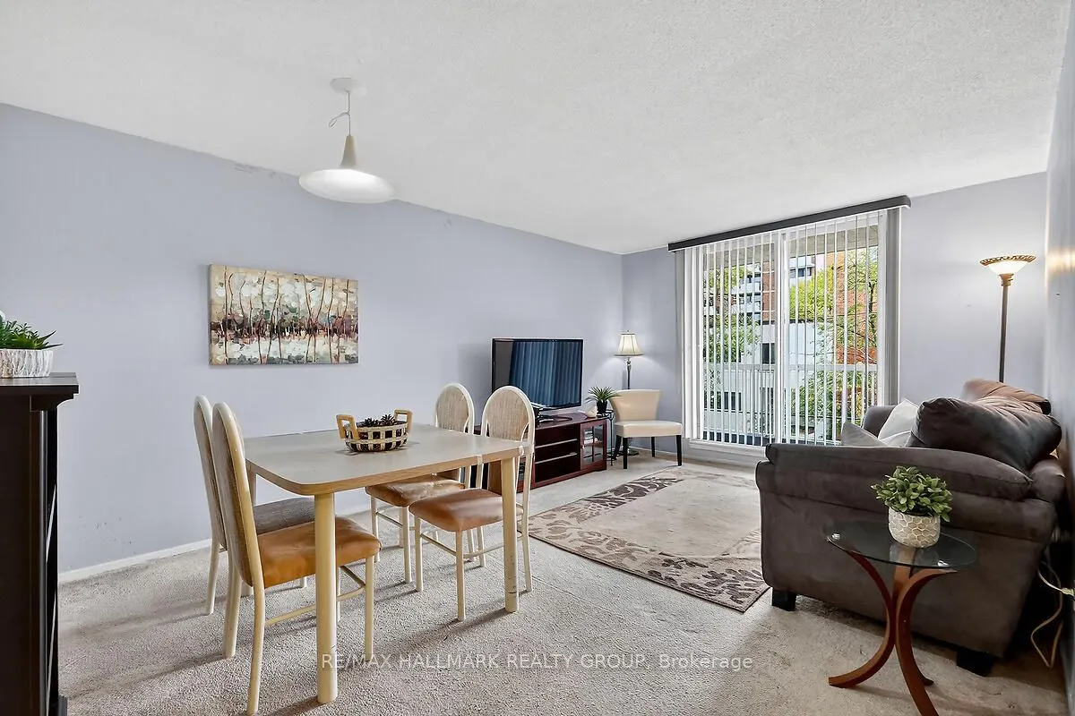 110 Forward Avenue, #305