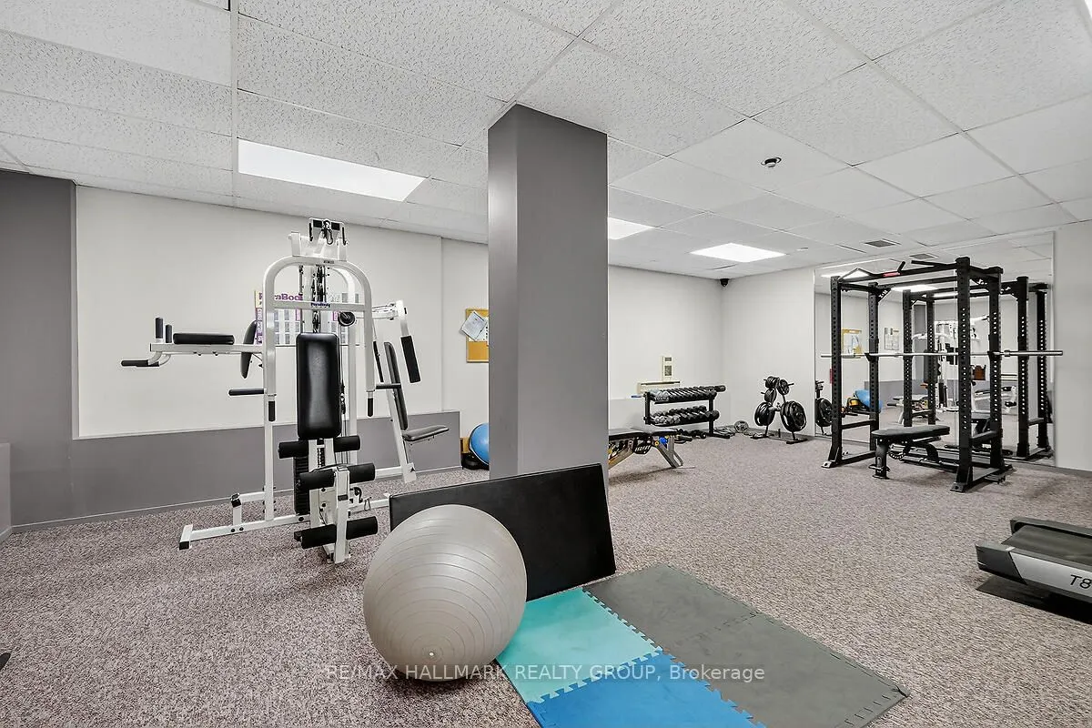 110 Forward Avenue, #305