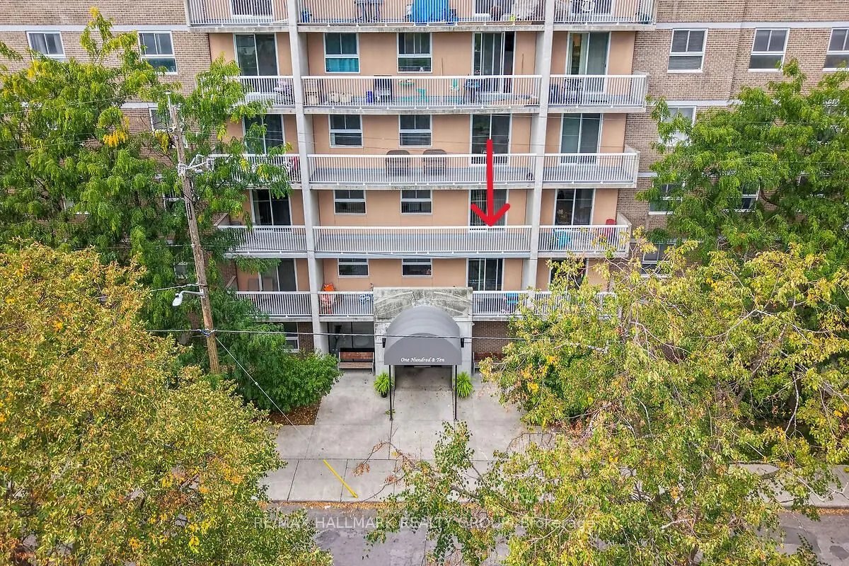 110 Forward Avenue, #305
