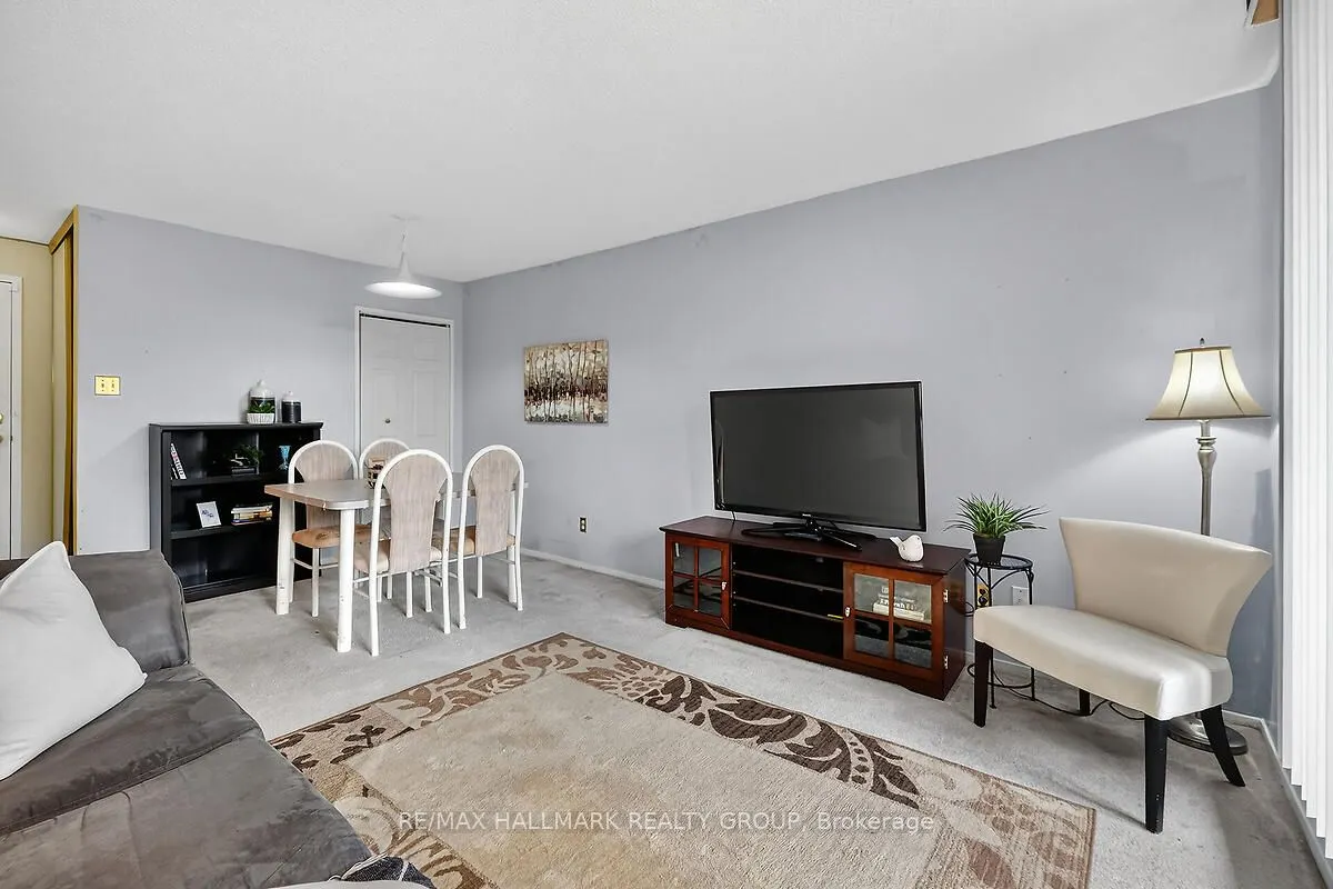 110 Forward Avenue, #305