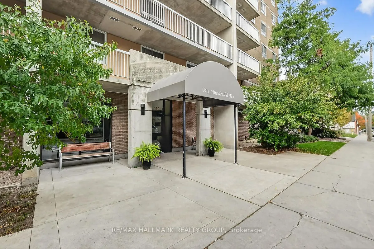 110 Forward Avenue, #305