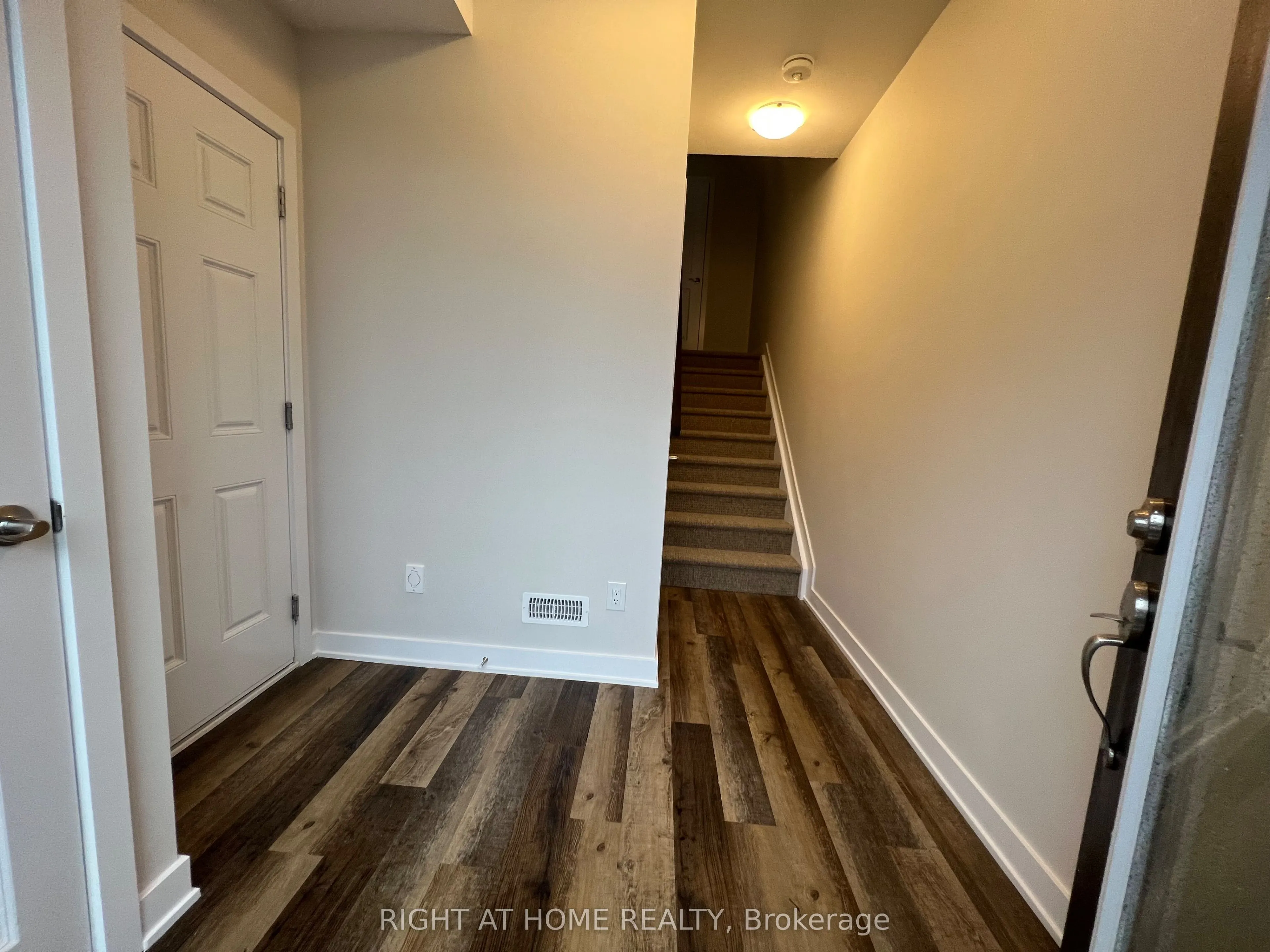 204 Tussock Private