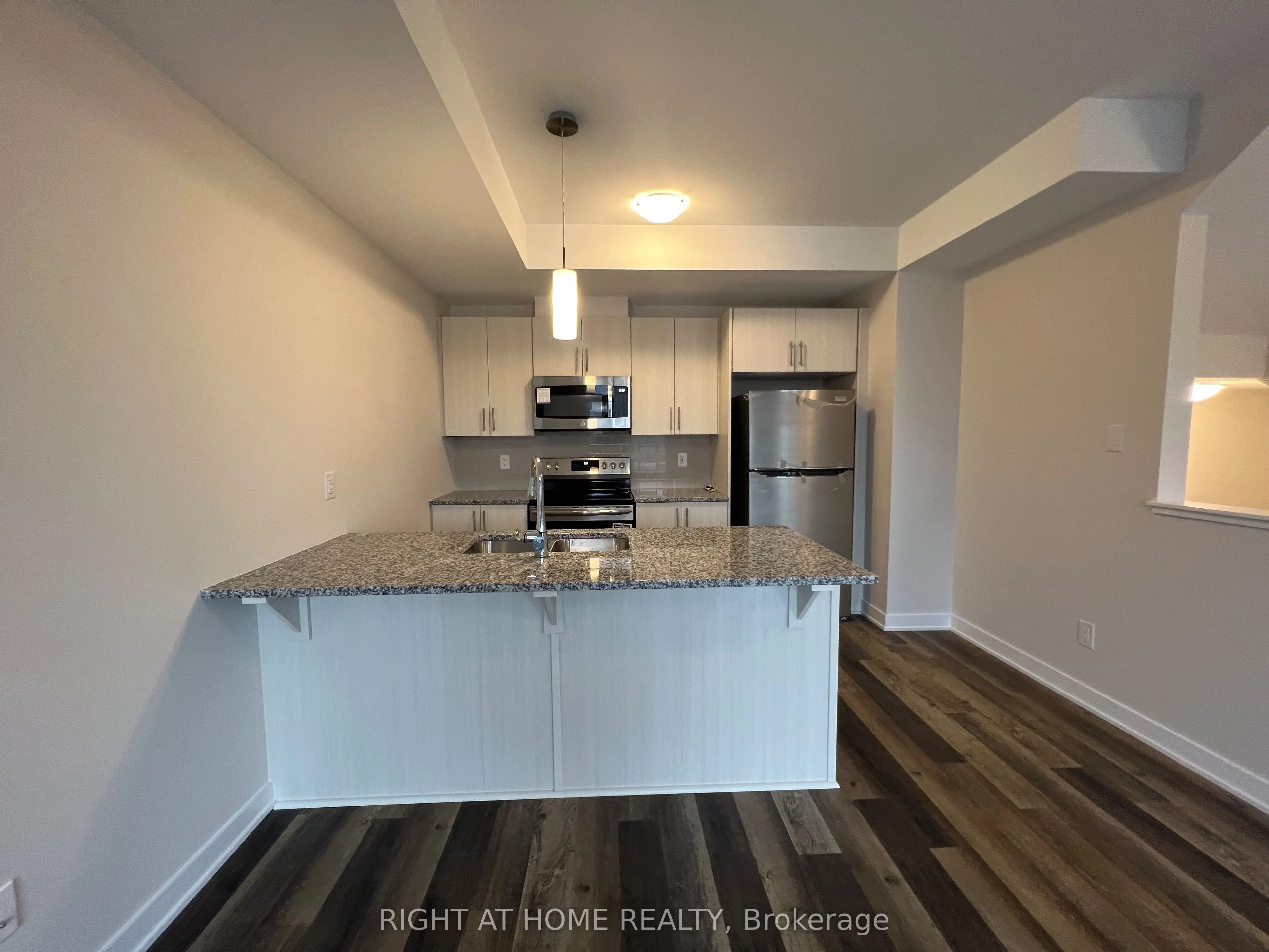 204 Tussock Private