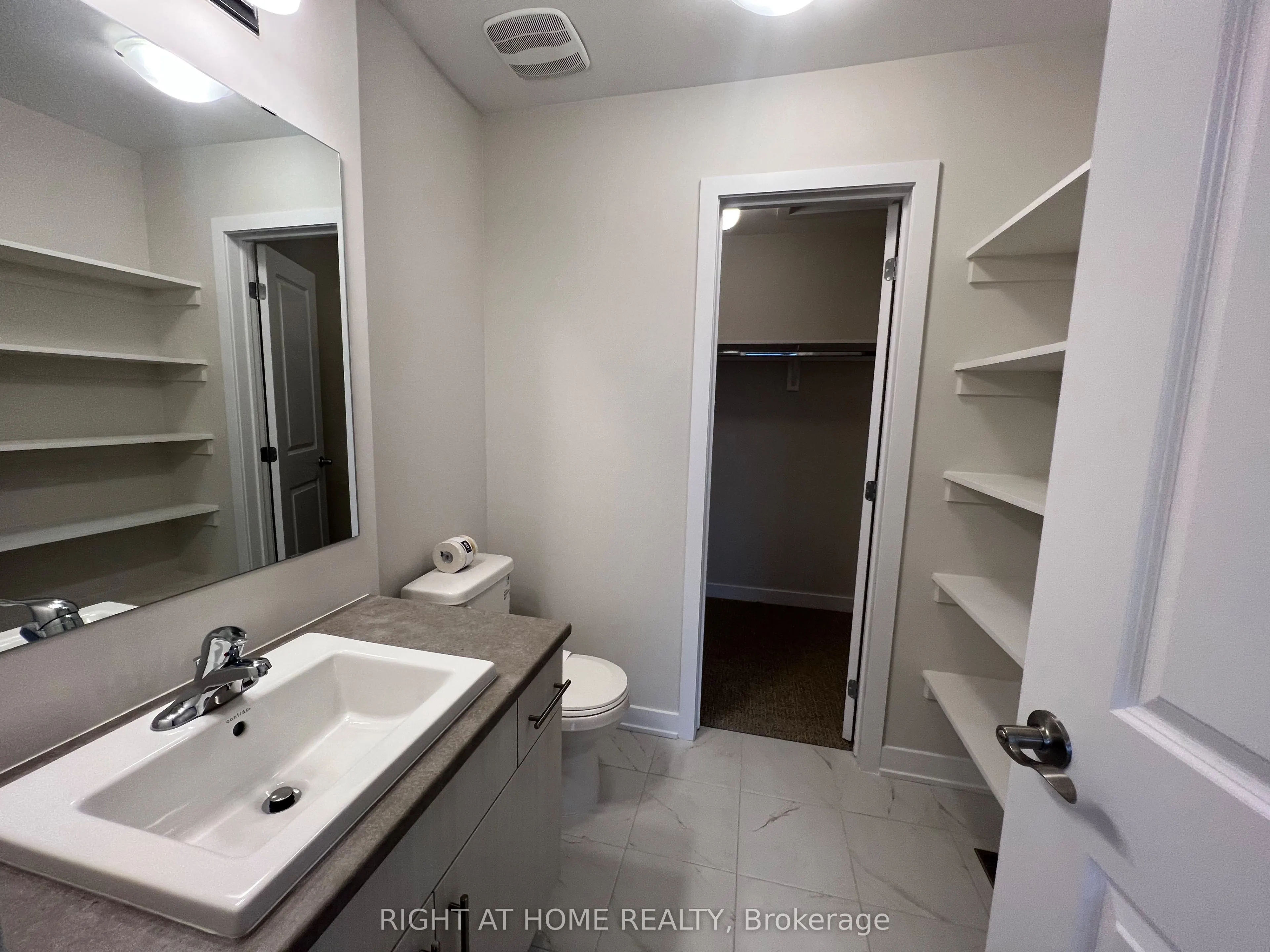204 Tussock Private