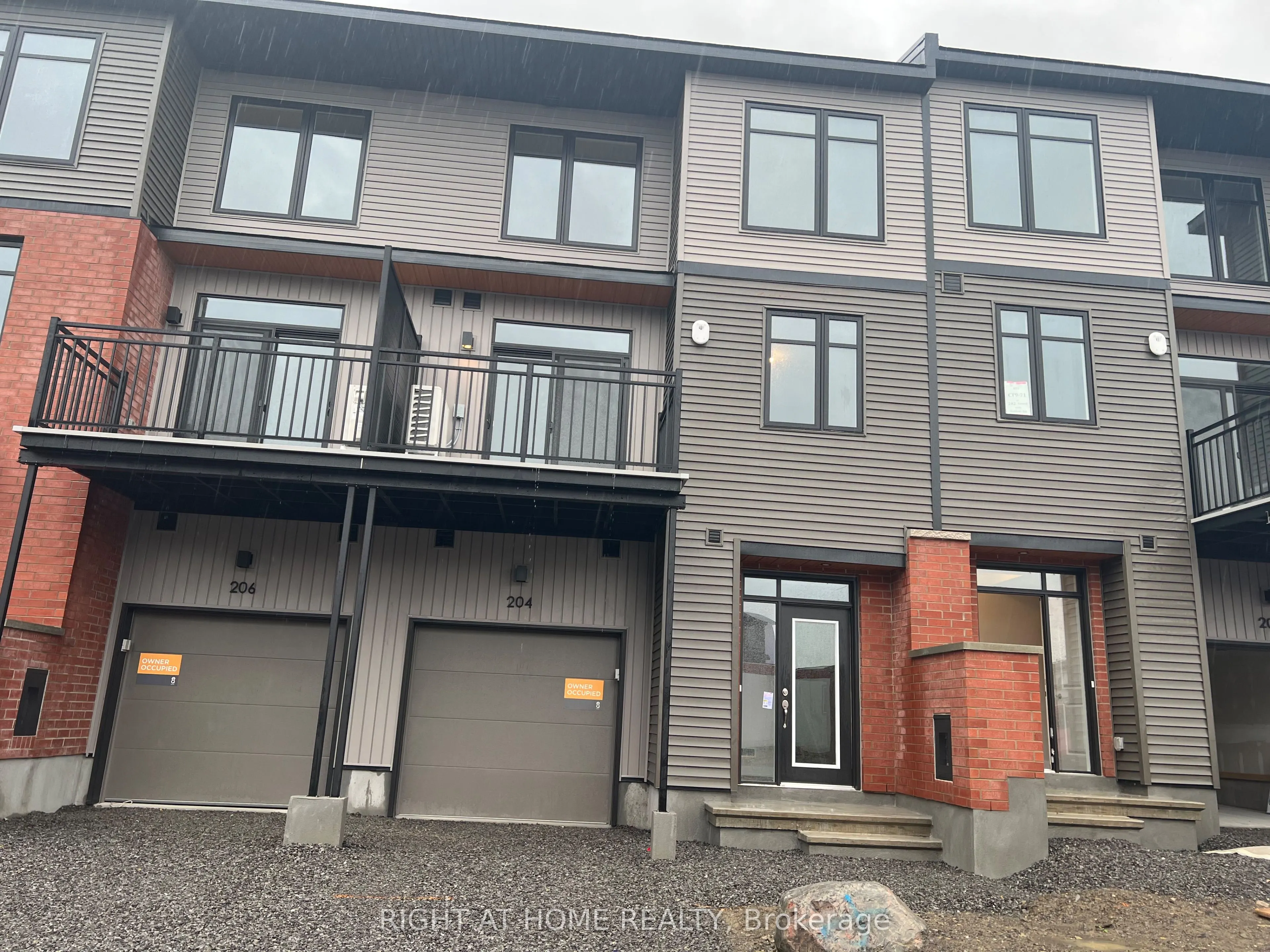 204 Tussock Private
