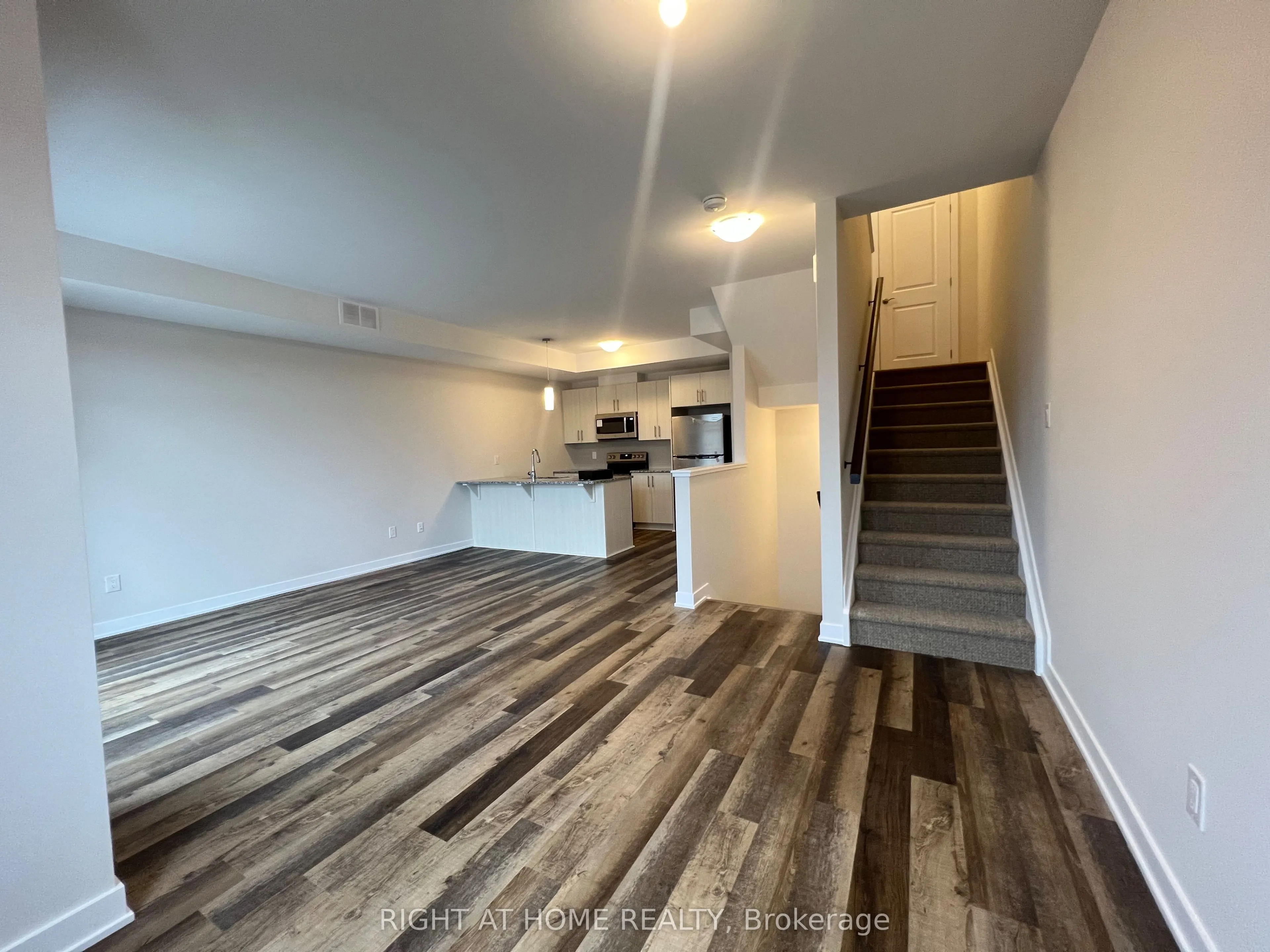 204 Tussock Private