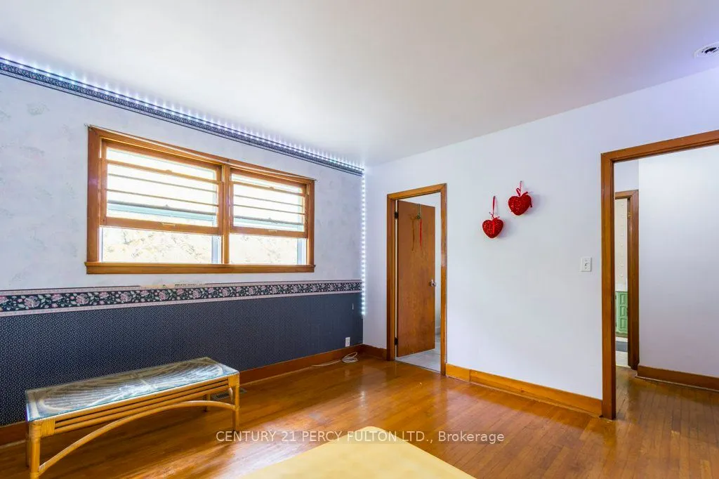 71 Prince Of Wales Drive, #Main