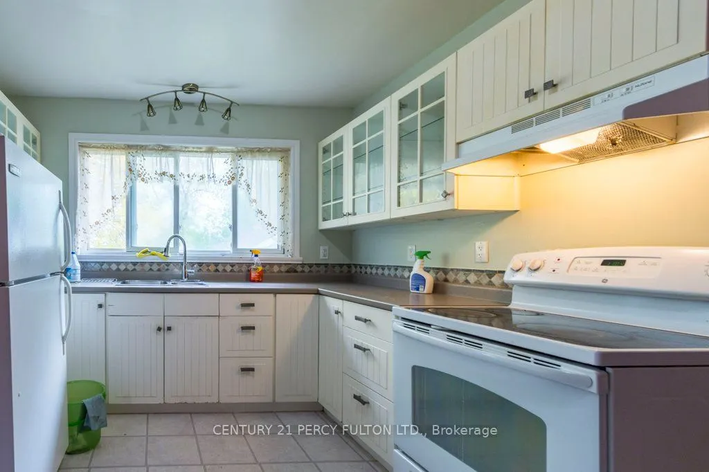 71 Prince Of Wales Drive, #Main
