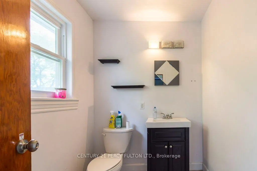 71 Prince Of Wales Drive, #Main
