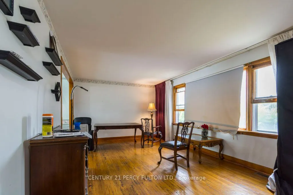 71 Prince Of Wales Drive, #Main