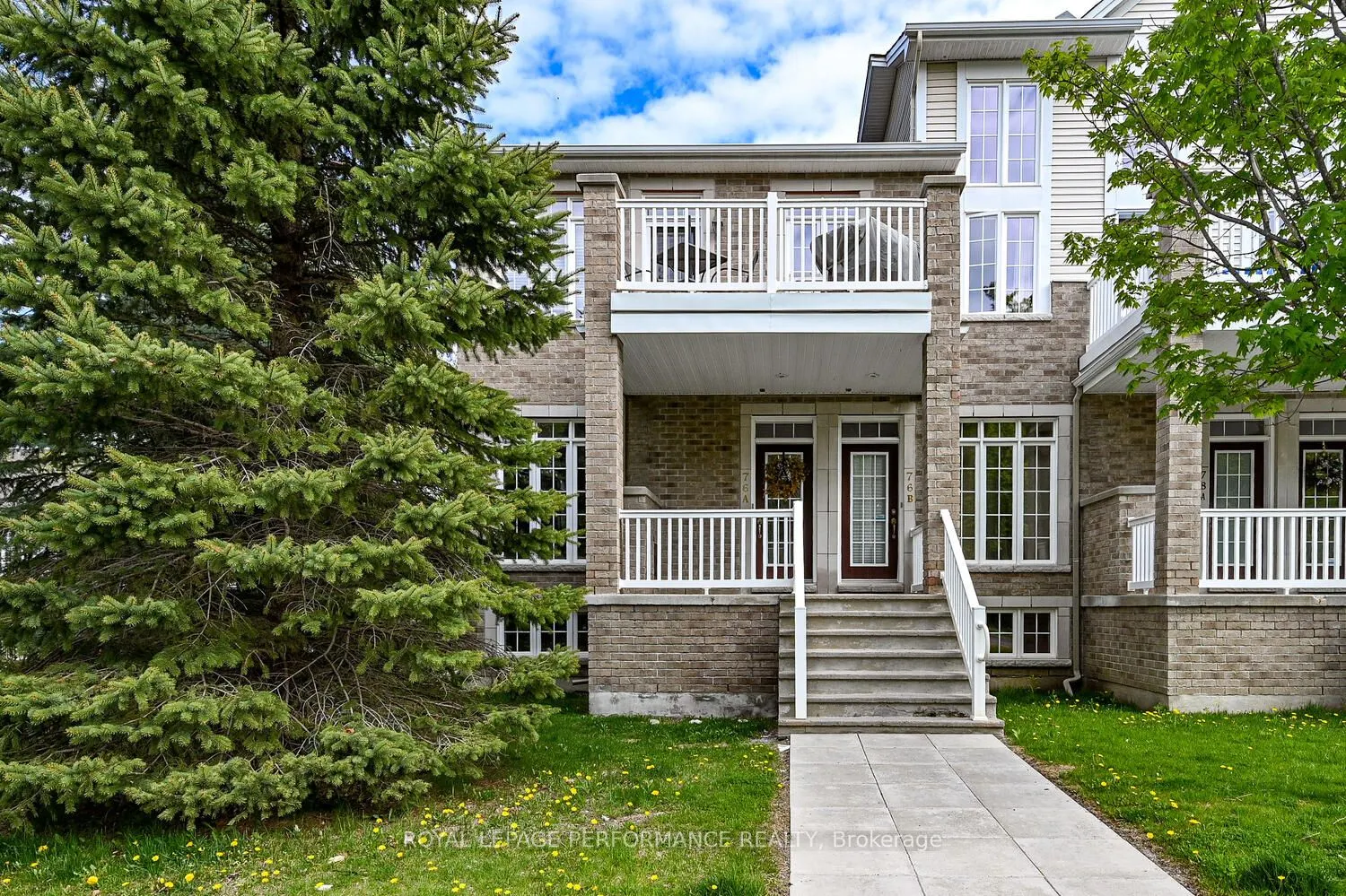76 Stonehaven Drive, #1