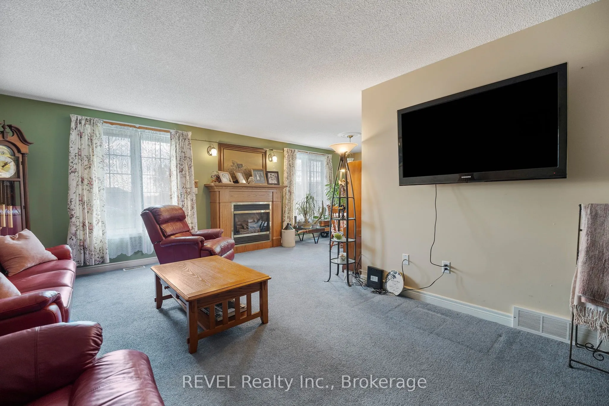 3594 Netherby Road