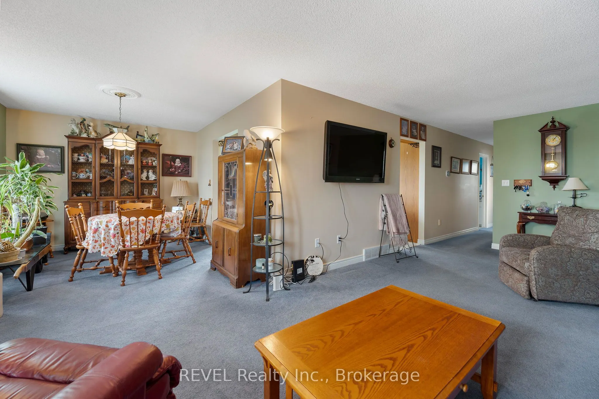 3594 Netherby Road