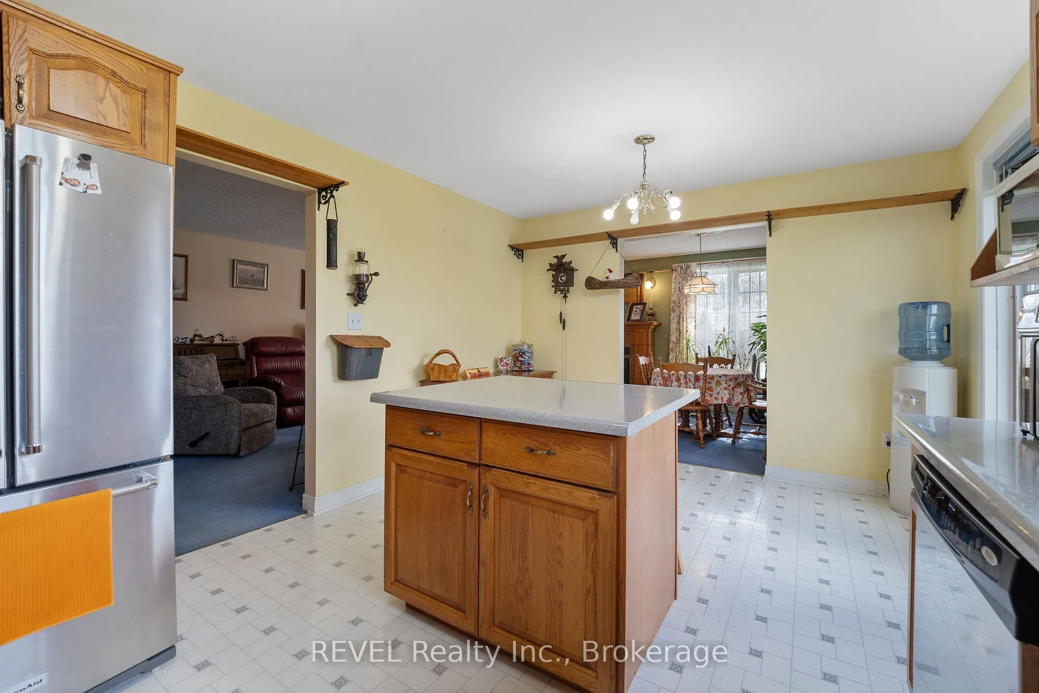 3594 Netherby Road