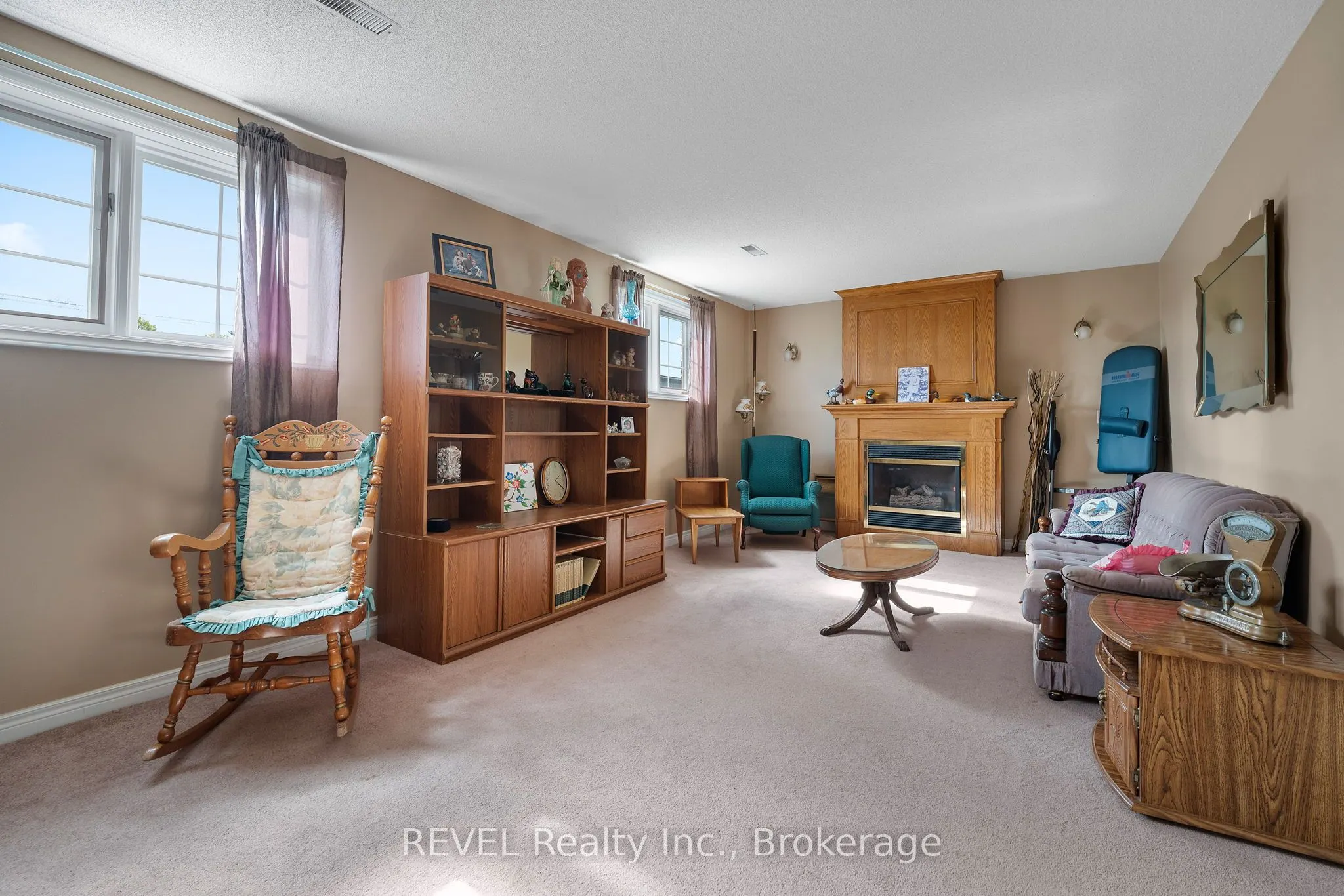 3594 Netherby Road
