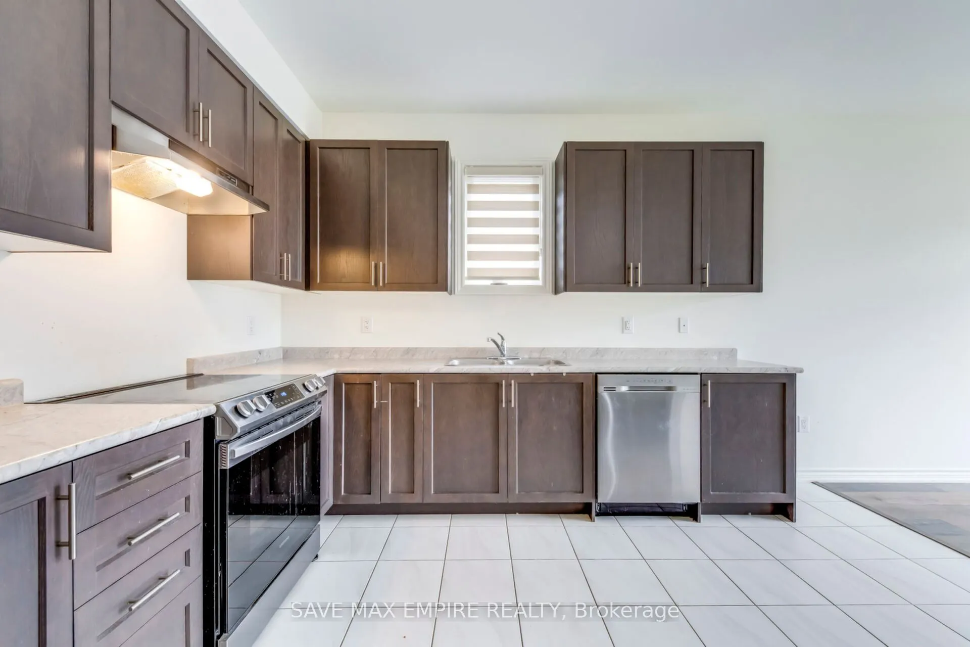 1207 Green Acres Drive