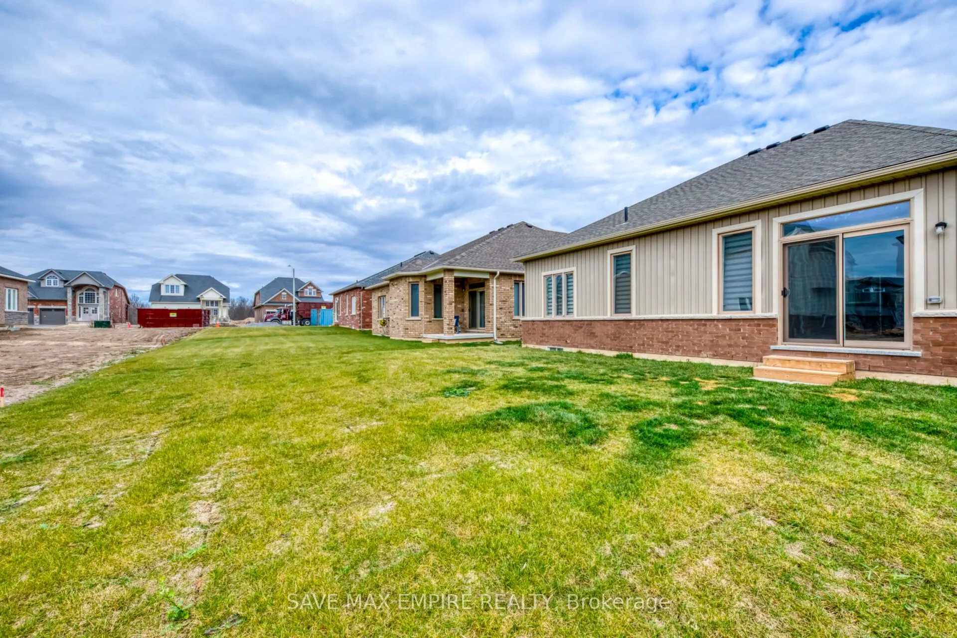 1207 Green Acres Drive