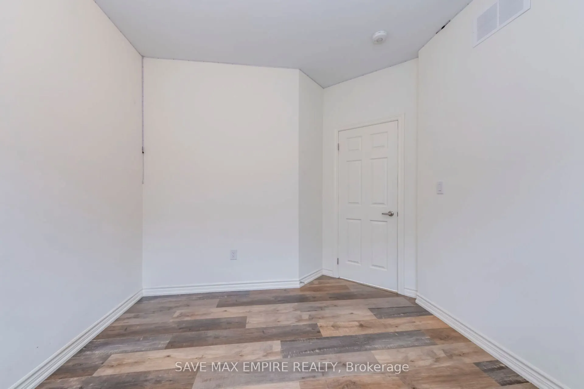 1207 Green Acres Drive