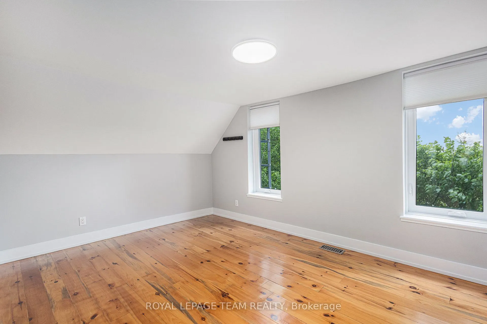 3455 Donnelly Drive