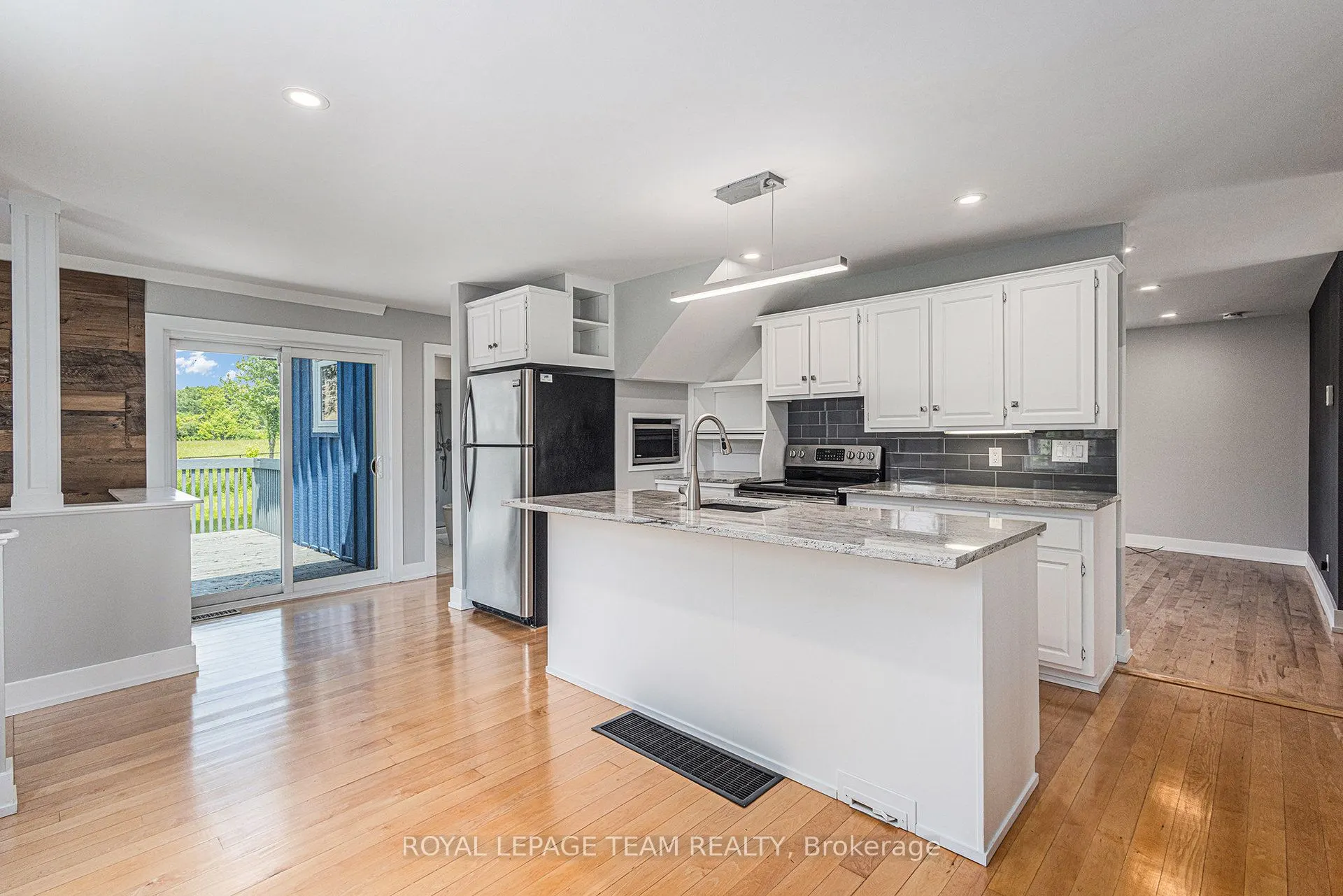 3455 Donnelly Drive