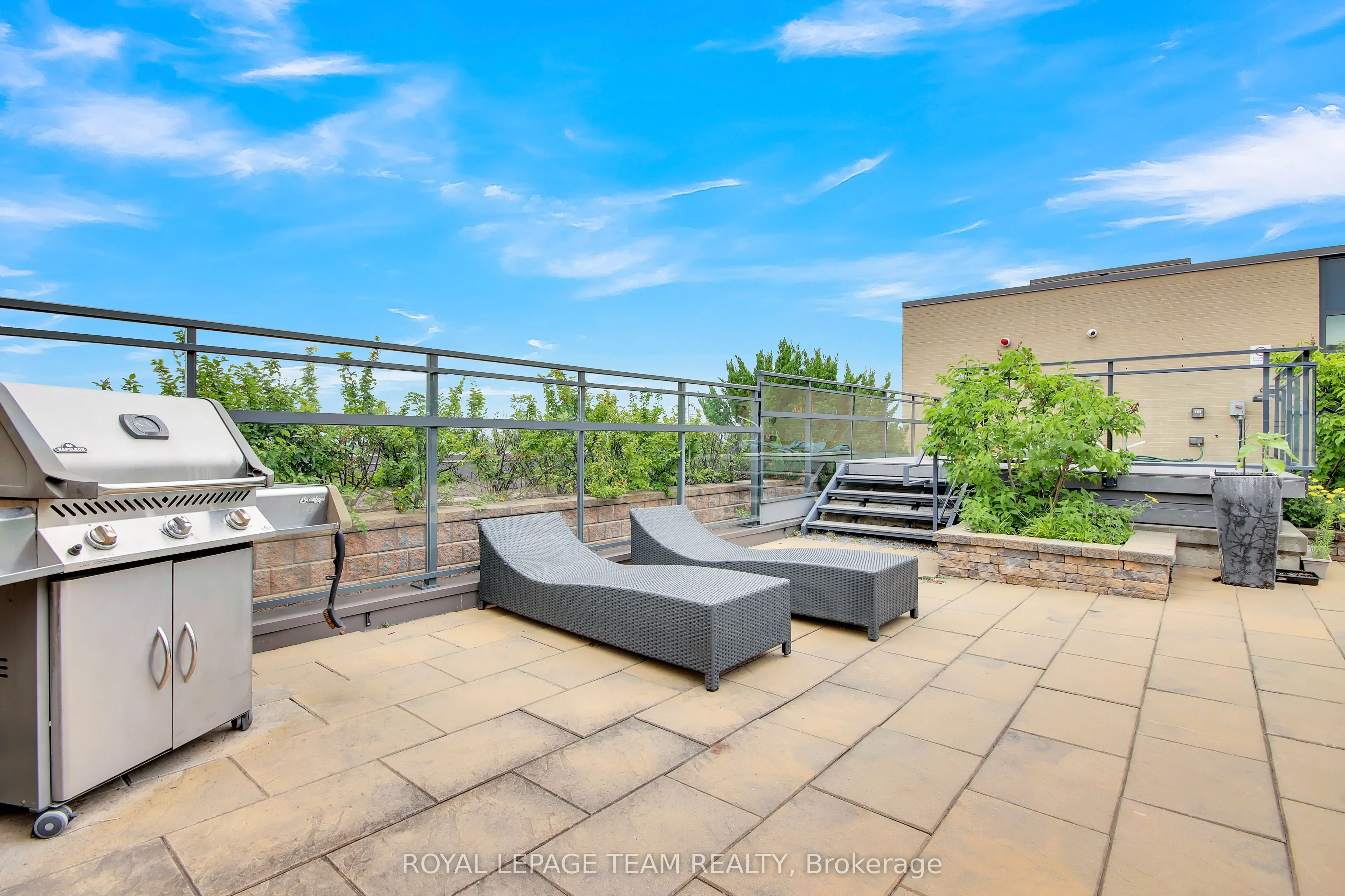 101 Richmond Road, #314
