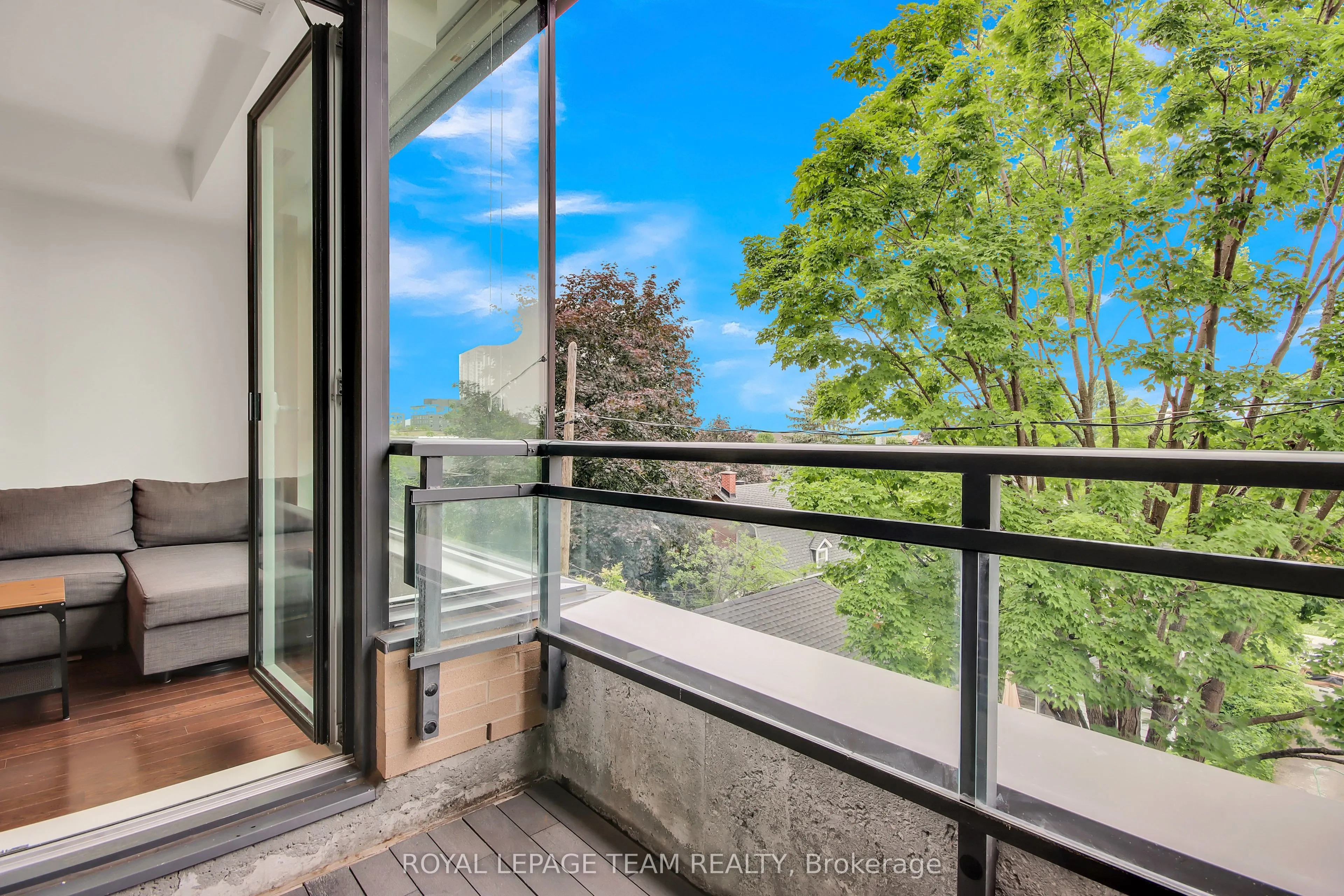 101 Richmond Road, #314