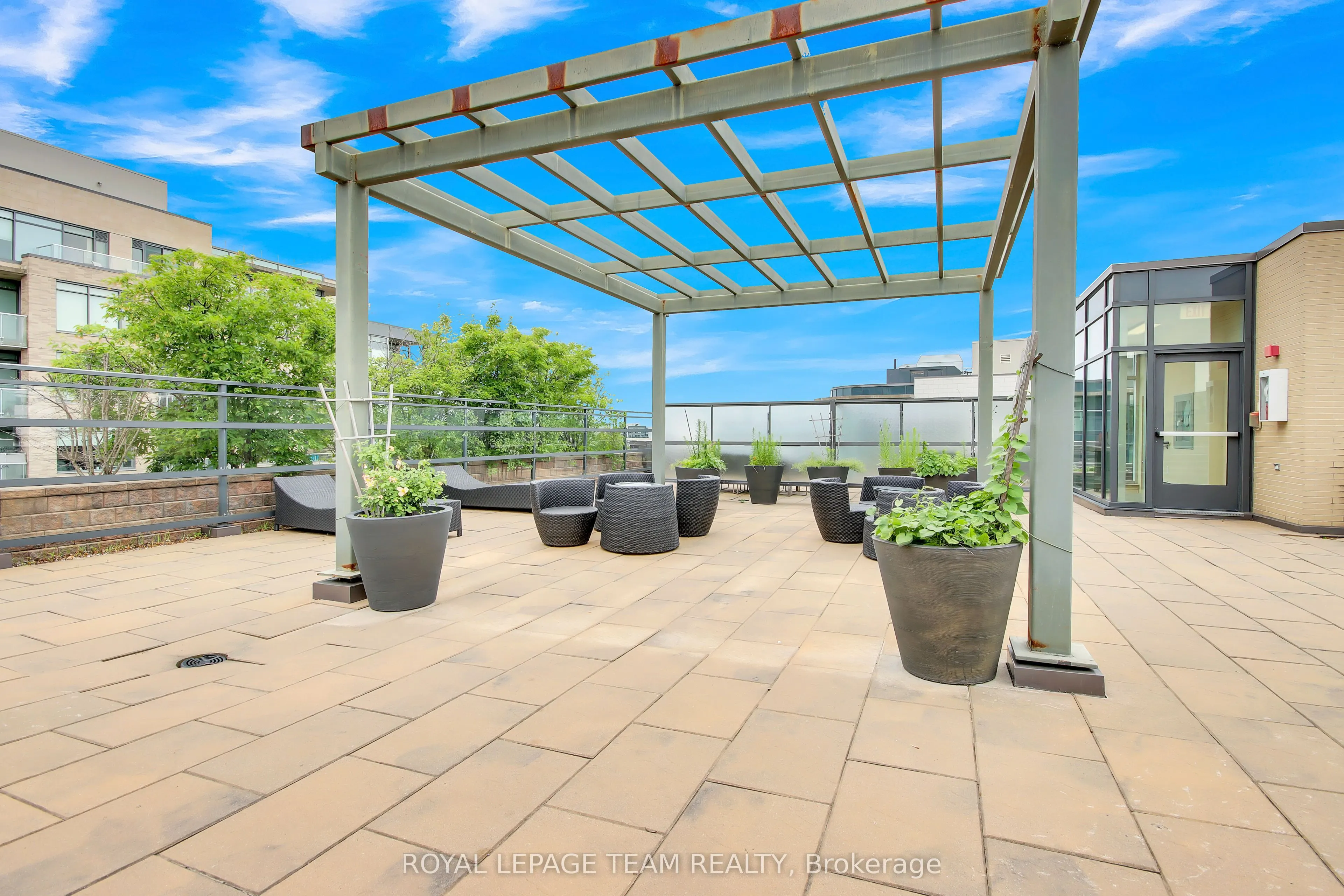 101 Richmond Road, #314