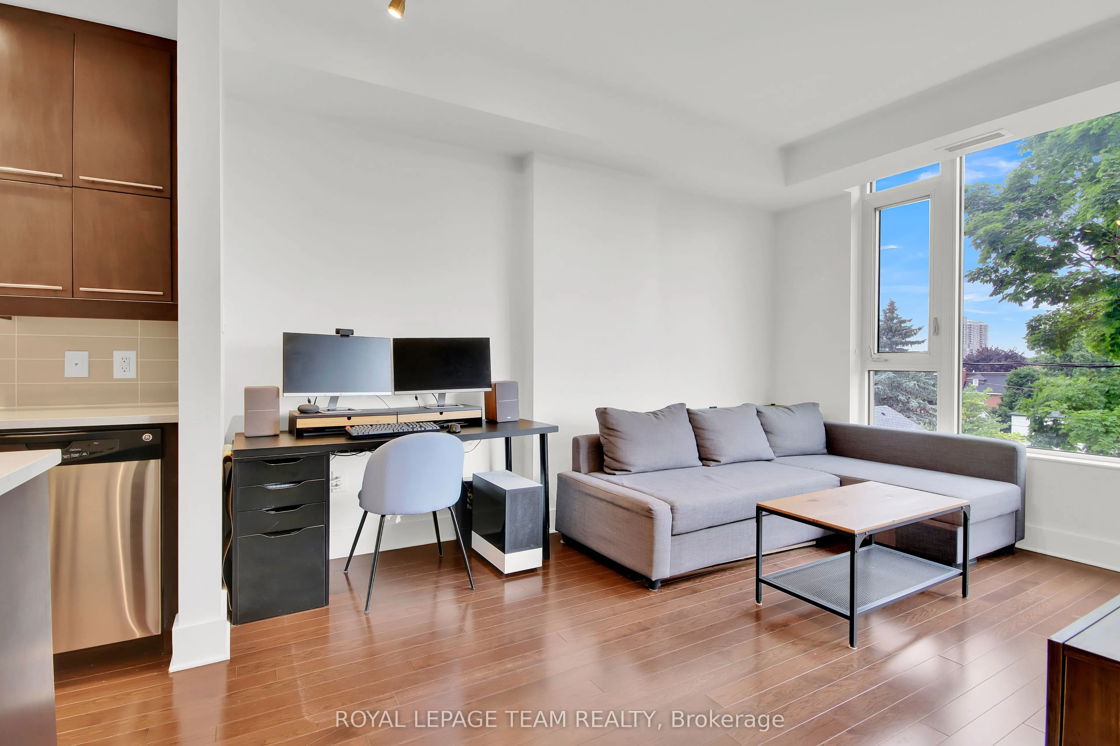 101 Richmond Road, #314