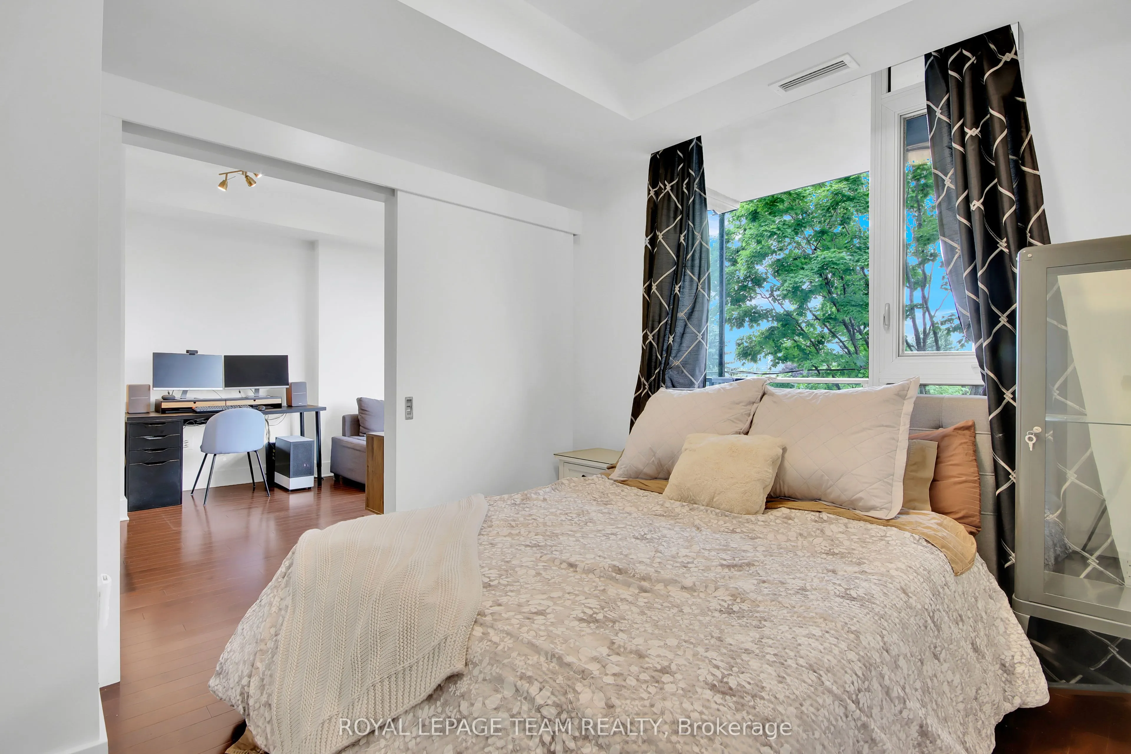 101 Richmond Road, #314
