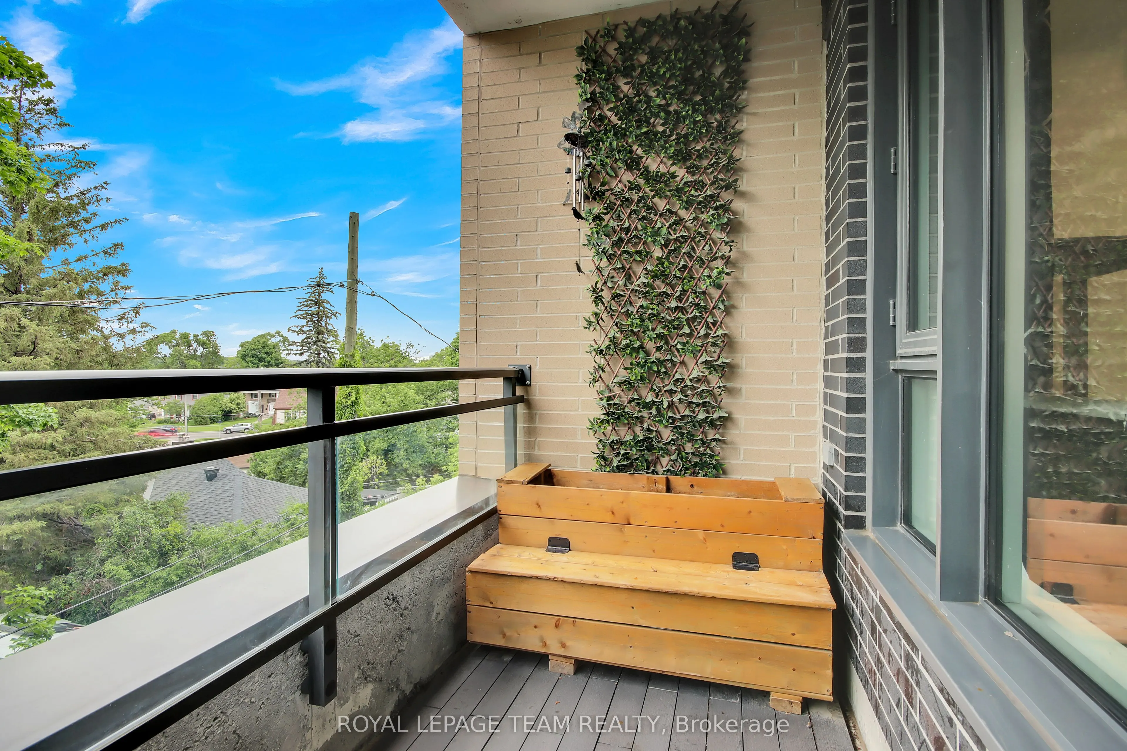 101 Richmond Road, #314