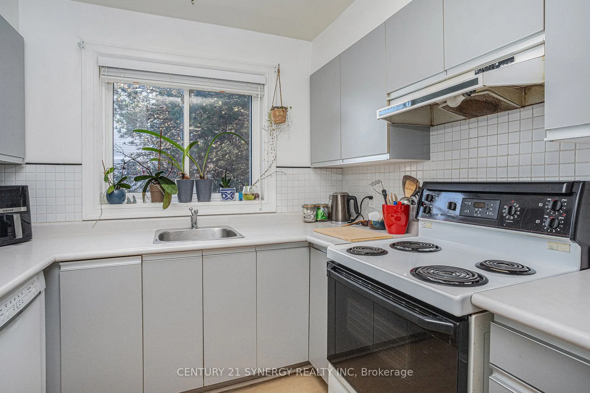 270 Brittany Drive, #204