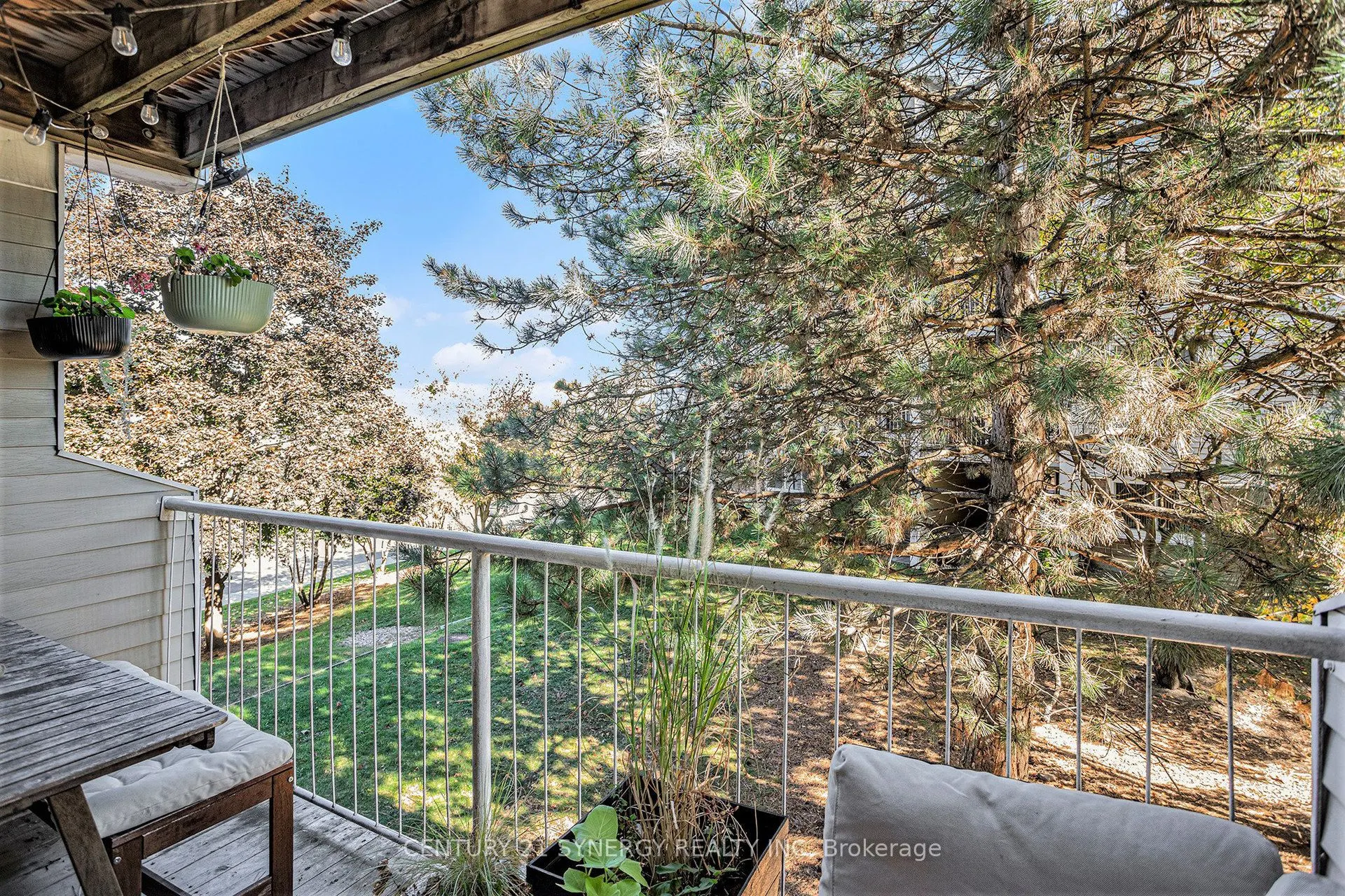 270 Brittany Drive, #204