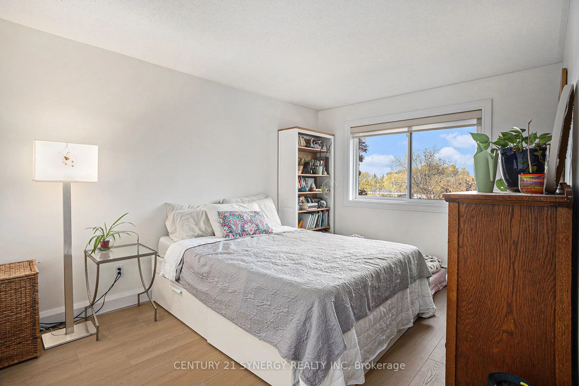 270 Brittany Drive, #204